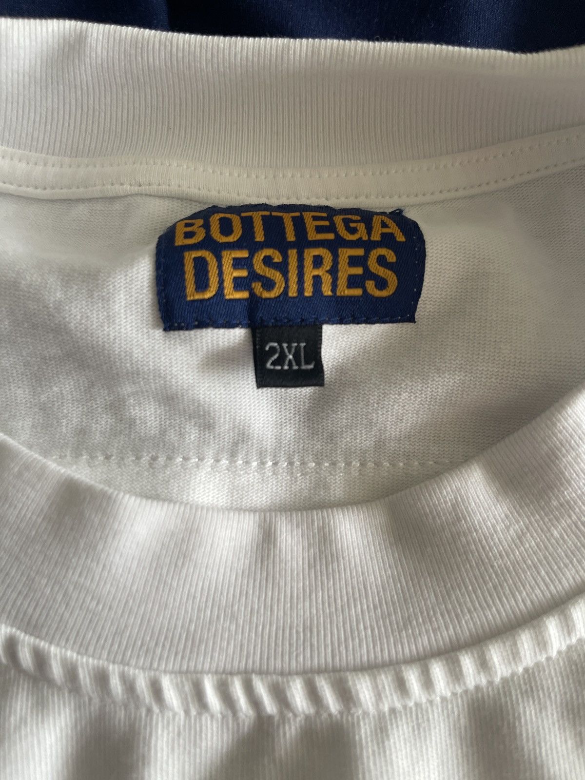 Bottega Desires Bottega desires t-shirt XXL Size US XXL / EU 58 / 5 - 2 Thumbnail