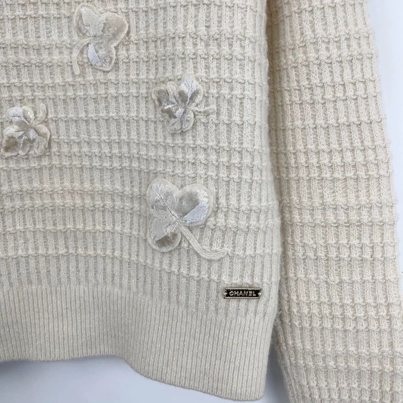 Chanel Chanel Beige three-dimensional relief flower knitted sweat Size XS / US 0-2 / IT 36-38 - 4 Thumbnail