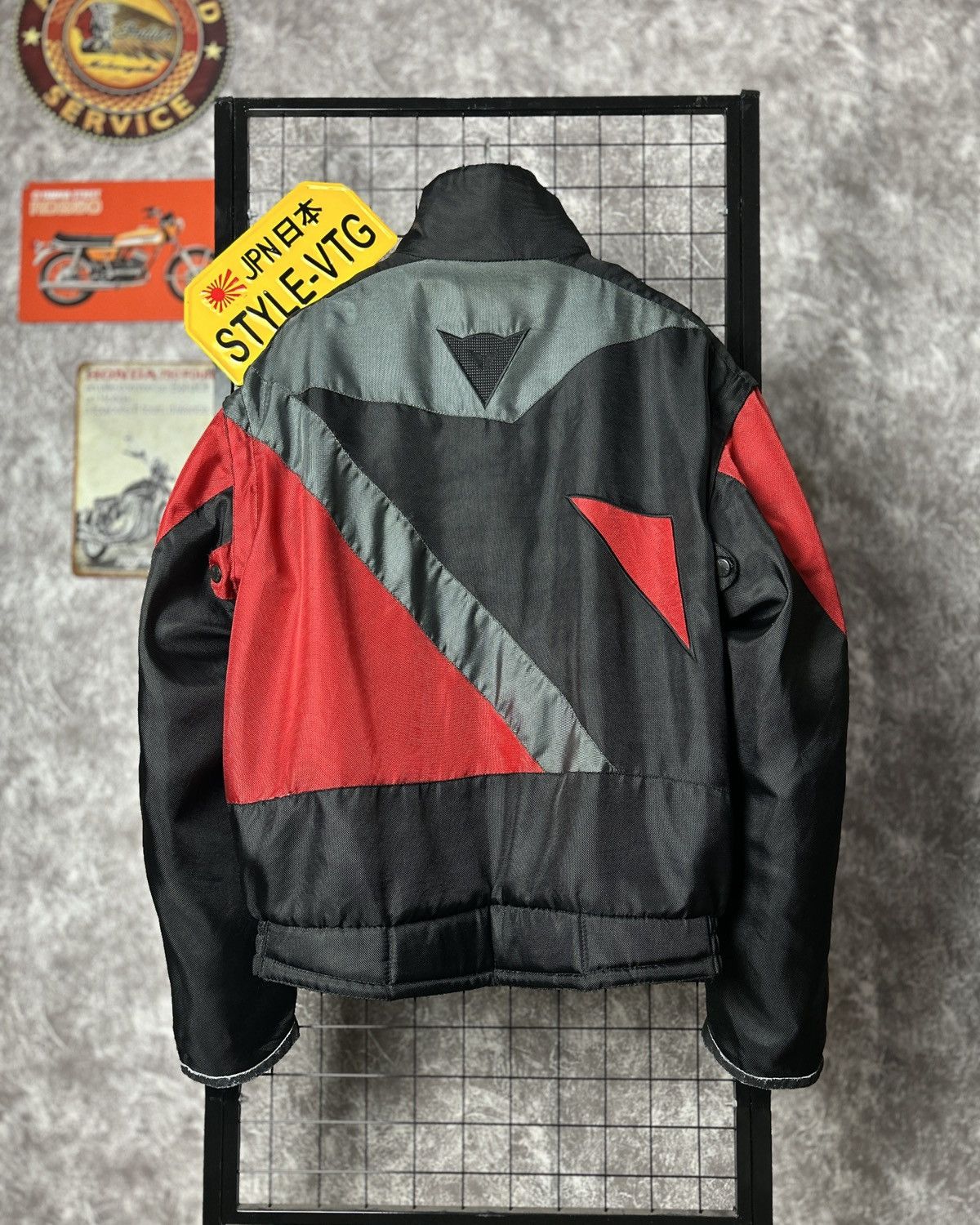 Dainese Dainese italy 90s vintage racing jacket Size US L / EU 52-54 / 3 - 11 Thumbnail