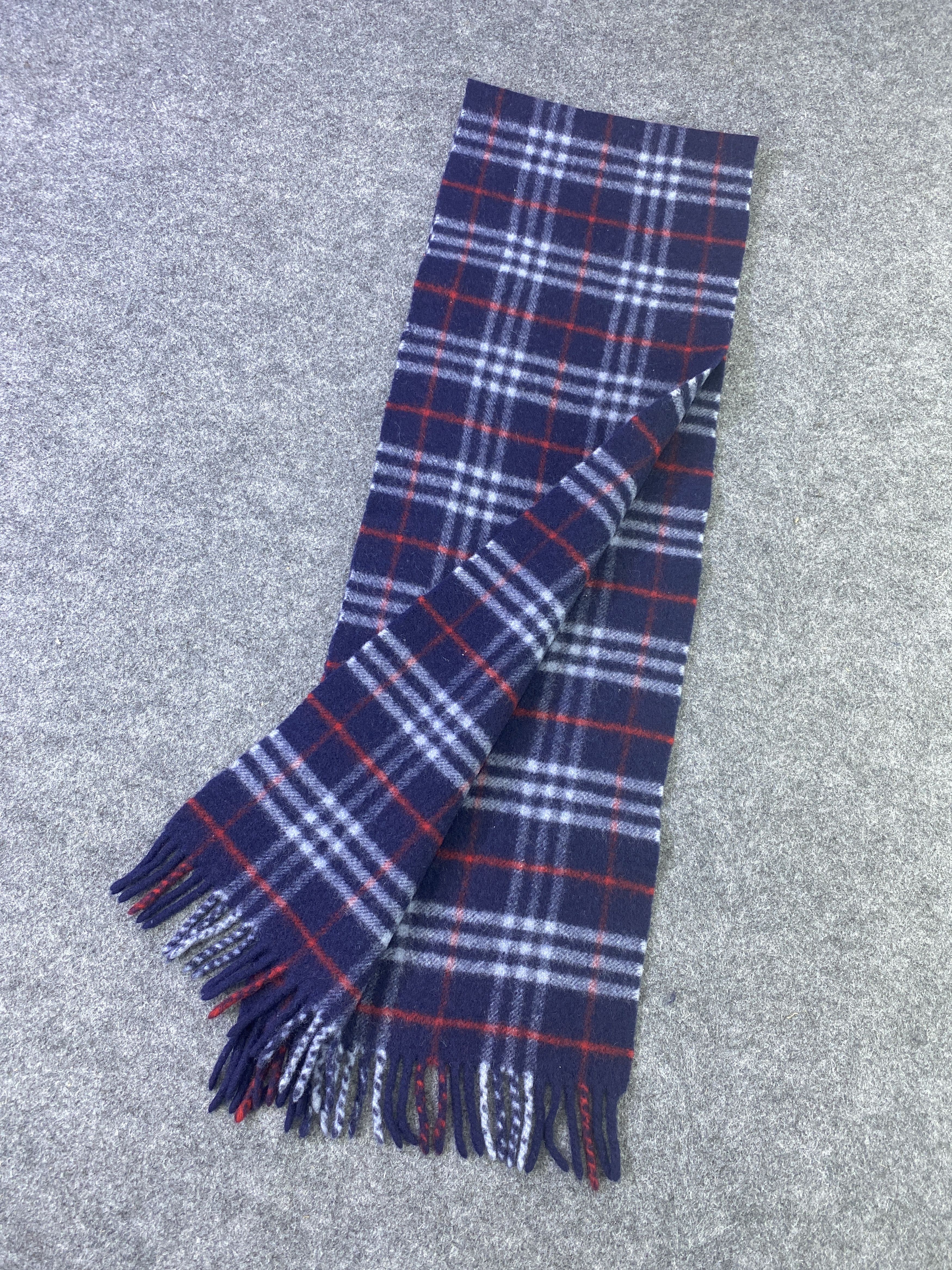 Burberry BURBERRY Scarf / Muffler / Neckwear -T797 Size ONE SIZE - 3 Thumbnail