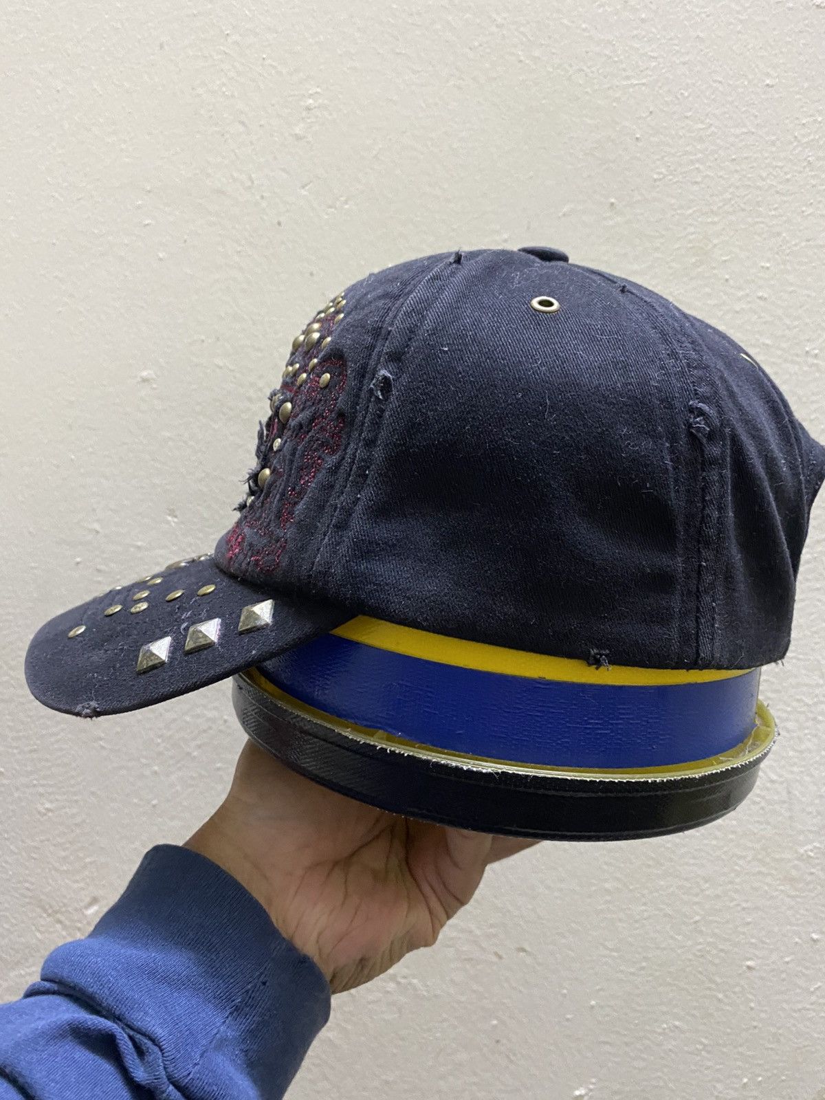 If Six Was Nine Y2K Sunfaded Studded Distressed Hat Size ONE SIZE - 3 Thumbnail