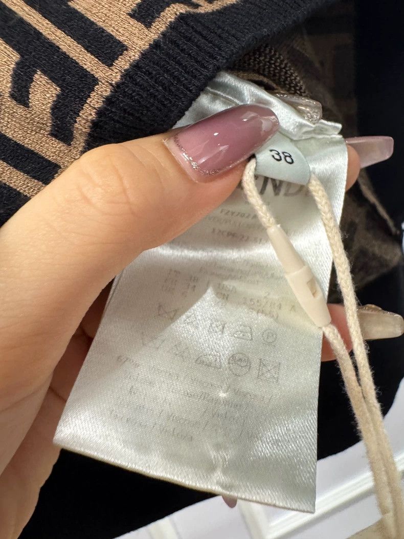 Fendi Fendi size 38 Knitwear Size US XS / EU 42 / 0 - 3 Thumbnail