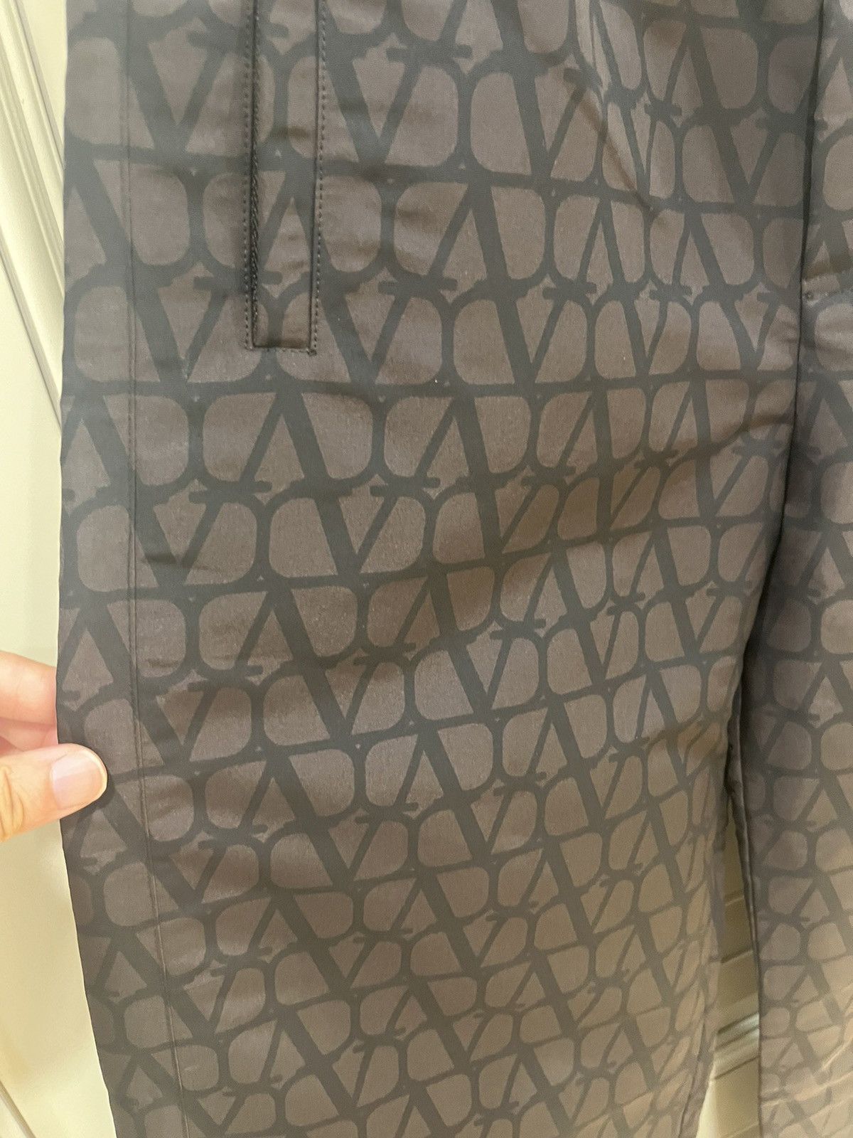 Valentino V logo print silk wide leg trousers.size44 Size US 30 / EU 46 - 7 Thumbnail