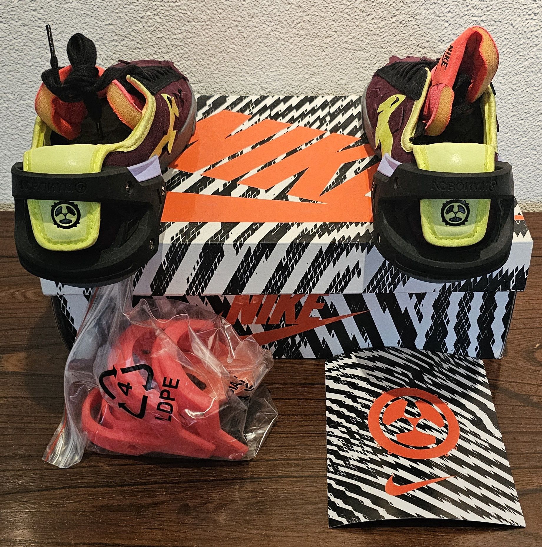 Acronym × Errolson Hugh × Nike Nike Blazer low Acronym maroon lemon NEW S9/42,5 Size US 9 / EU 42 - 7 Thumbnail