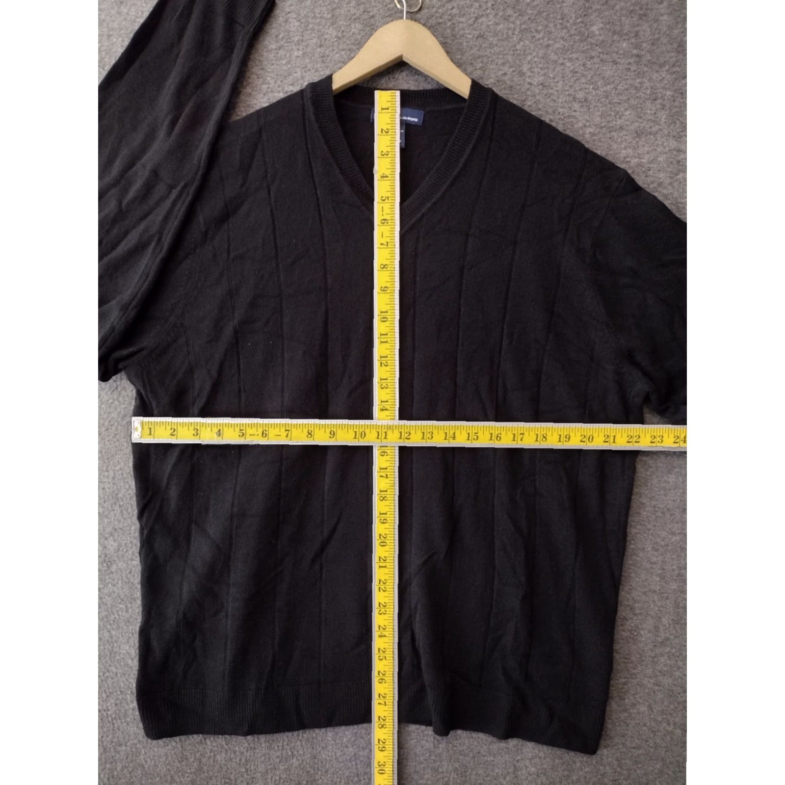 Vintage John Ashford Sweater Men's XL Black Long Sleeve V Neck Pullover Size US XL / EU 56 / 4 - 4 Thumbnail