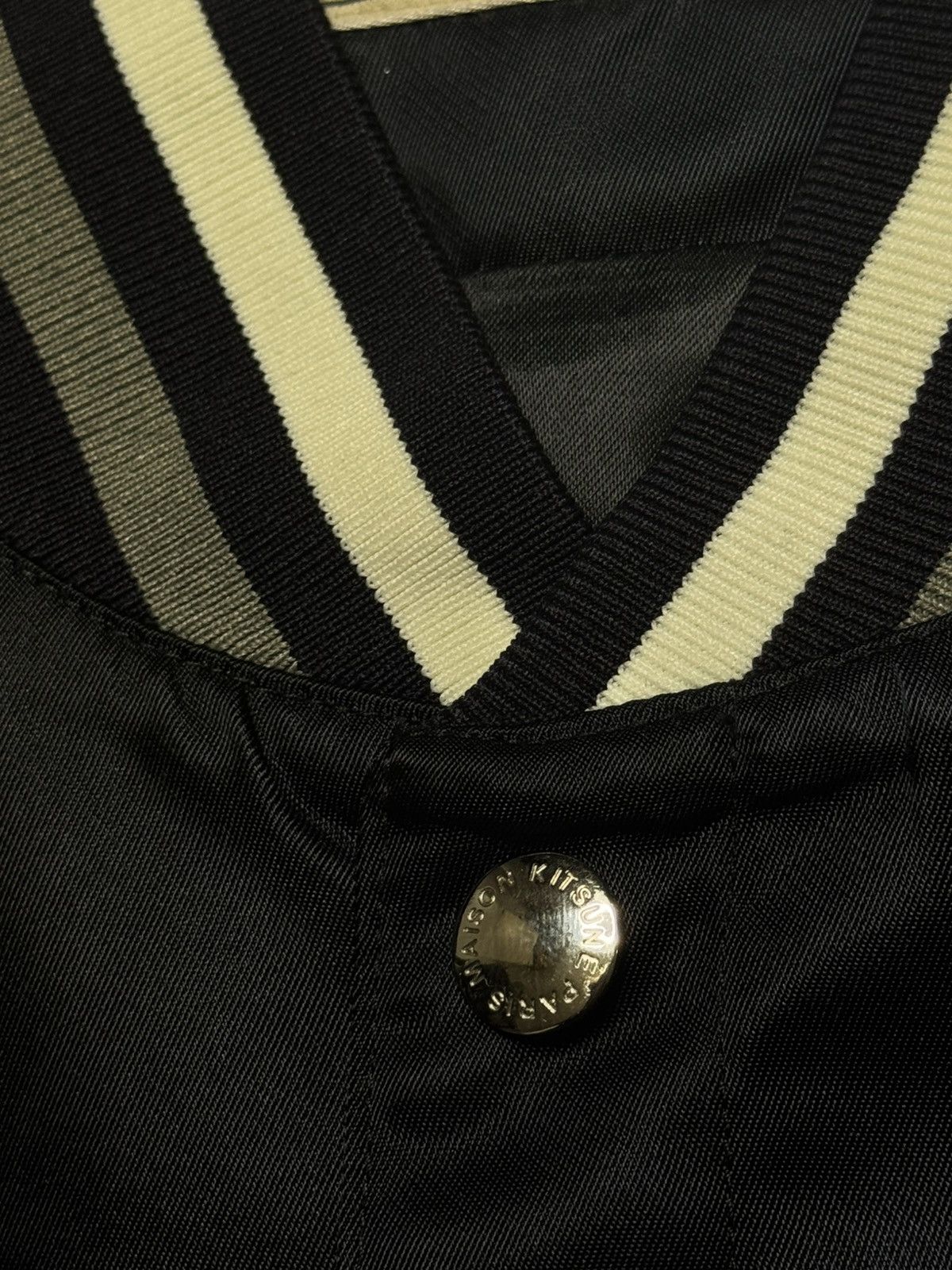 Japanese Brand × Maison Kitsune Maison Kitsune Navy Satin Teddy Bomber Jacket Size US M / EU 48-50 / 2 - 4 Thumbnail