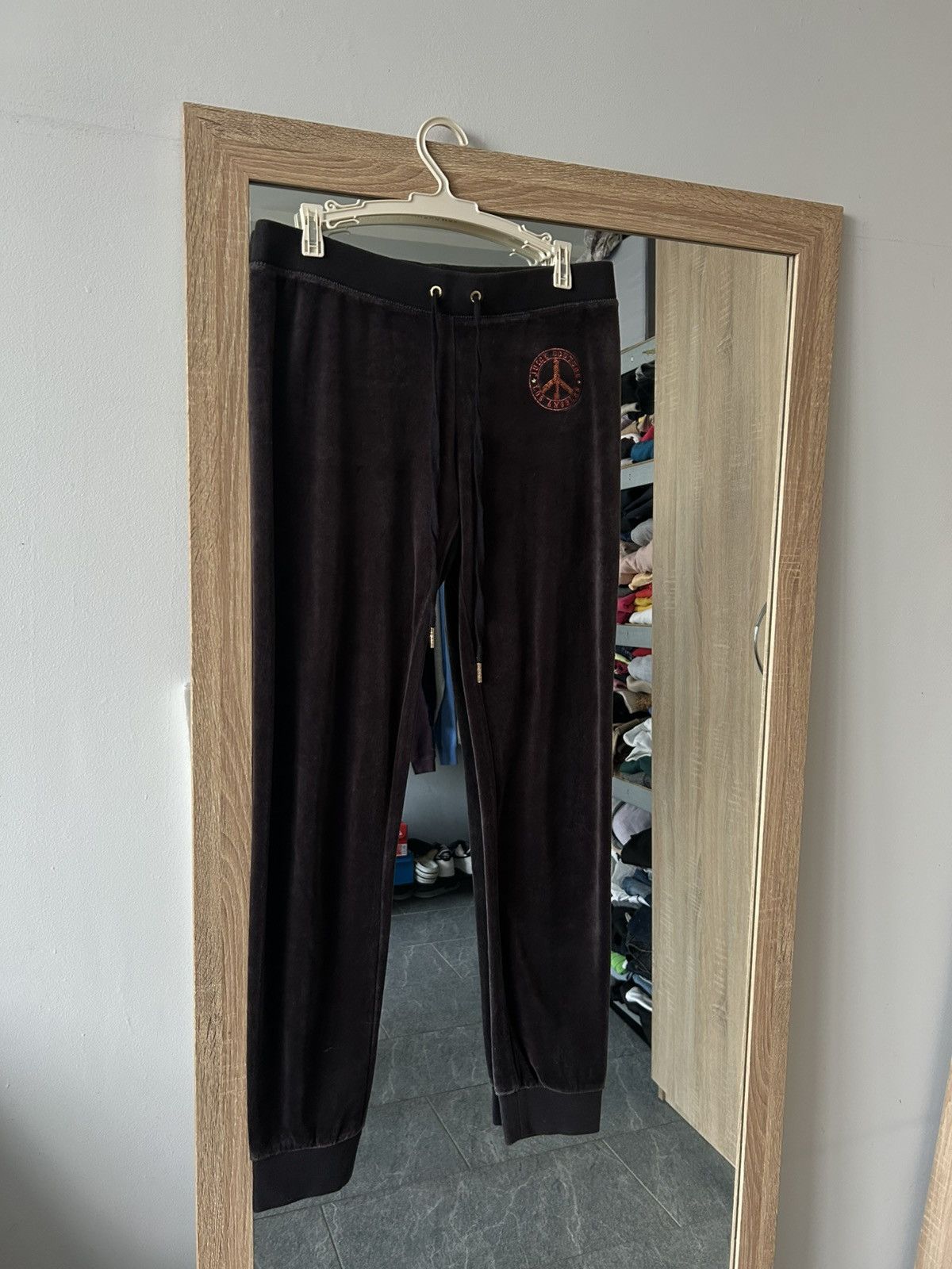 Juicy Couture × Vintage Sweatpants juicy couture velour vintage y2k x-small size Size 24" / US 00 / IT 34 - 4 Thumbnail