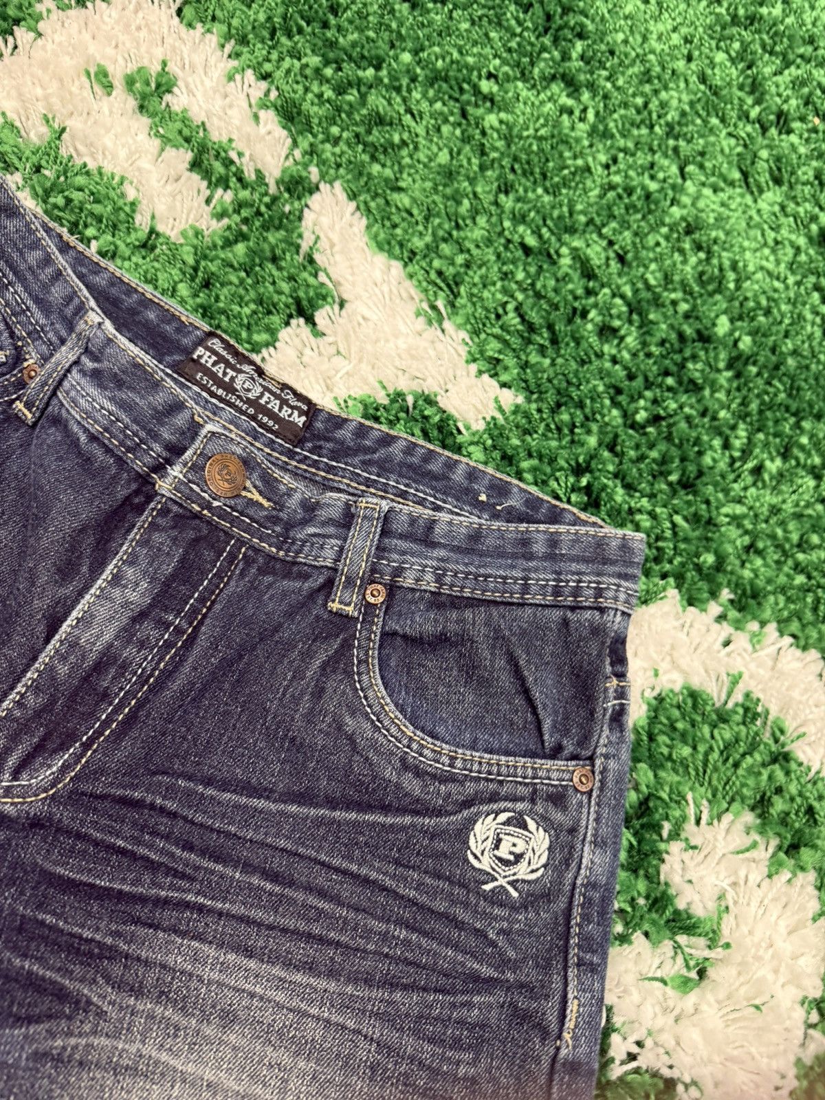 Phat Farm Vintage Phat Farm Y2K 90s Logo Patch Denim Jeans 28 Size US 28 / EU 44 - 5 Thumbnail
