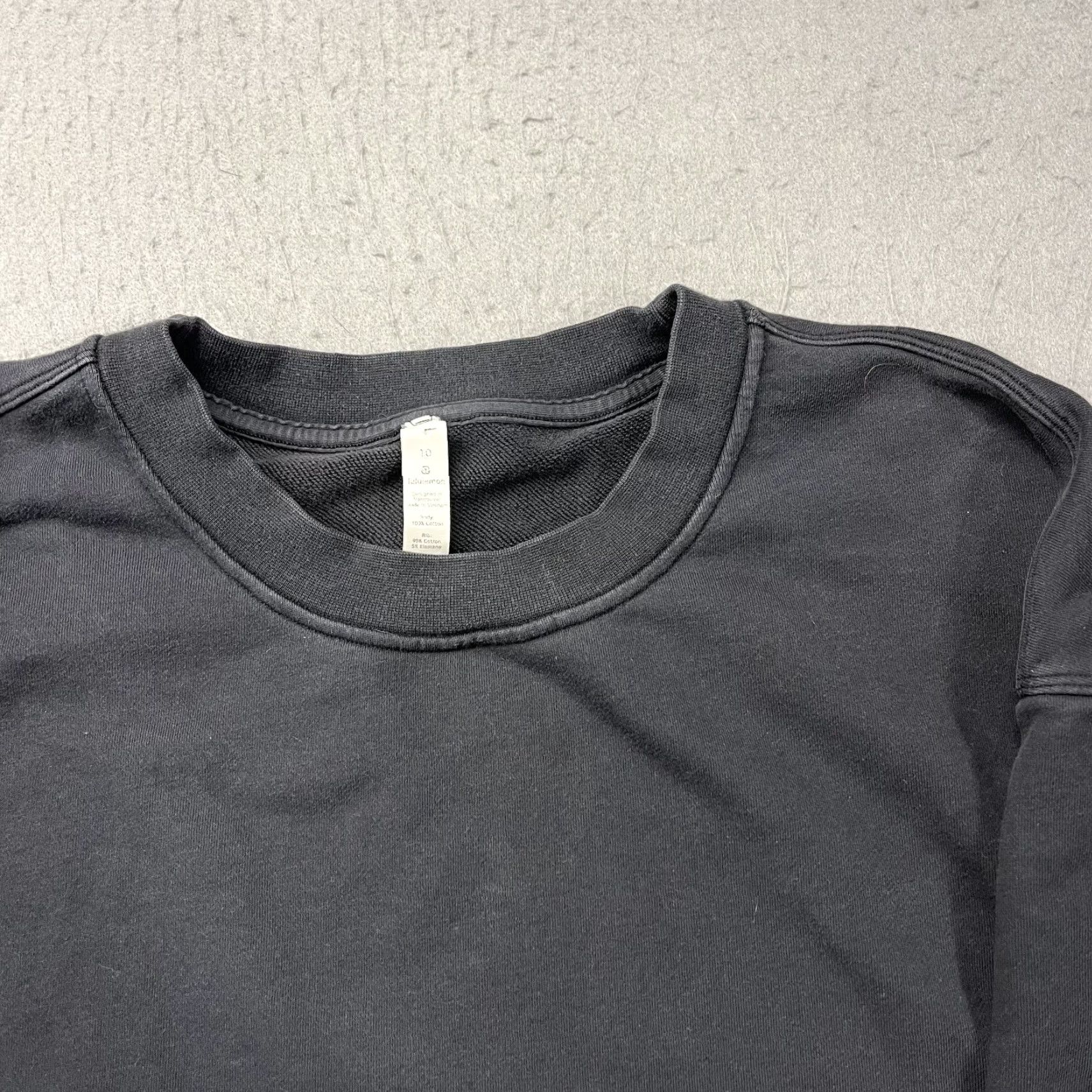 Lululemon Lululemon Sweatshirt Womens 10 Black Gym Pullover Crewneck Oversized Perfectly Size L / US 10 / IT 46 - 2 Thumbnail