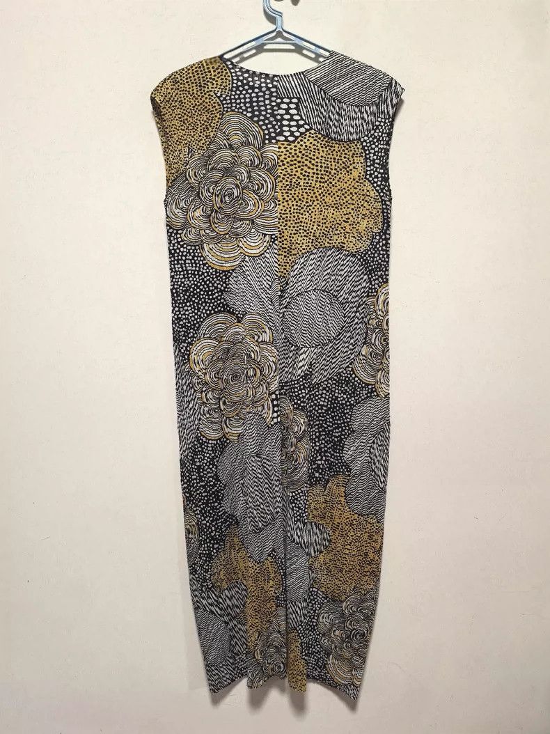 Issey Miyake Issey Miyake size:5 Grey pop conch dress Size XS / US 0-2 / IT 36-38 - 2 Thumbnail