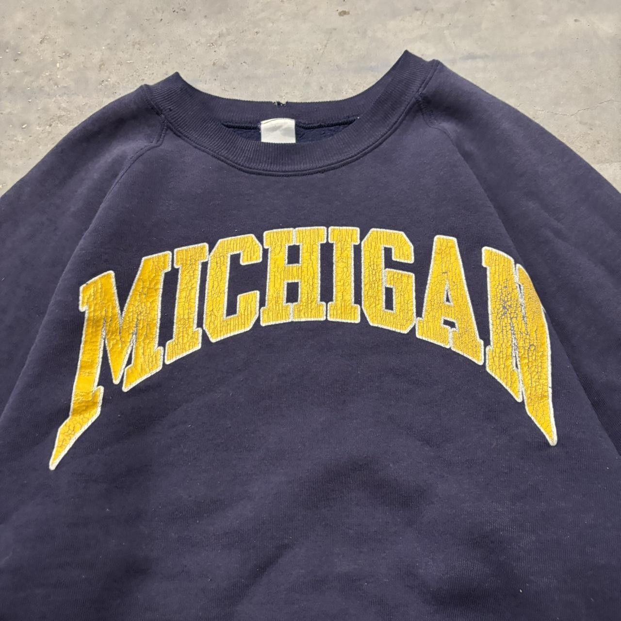 Japanese Brand × Vintage Crazy Vintage 90s Faded Navy Blue Michigan Spellout College Essential Crewneck! Size US L / EU 52-54 / 3 - 2 Thumbnail