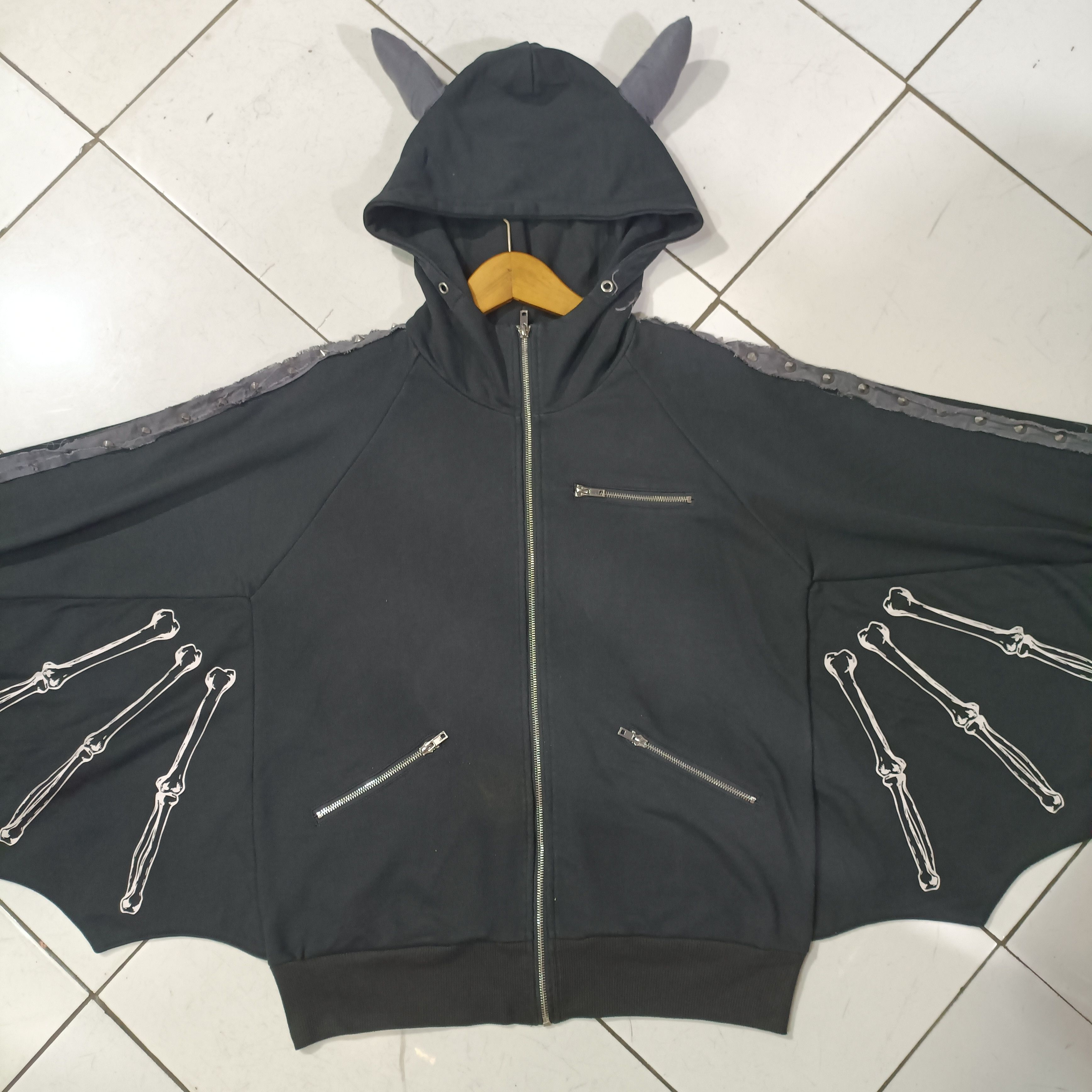 Designer Gald News Durable wear Bat skeleton Hoodie Zip Up Studd Size M / US 6-8 / IT 42-44 - 5 Thumbnail