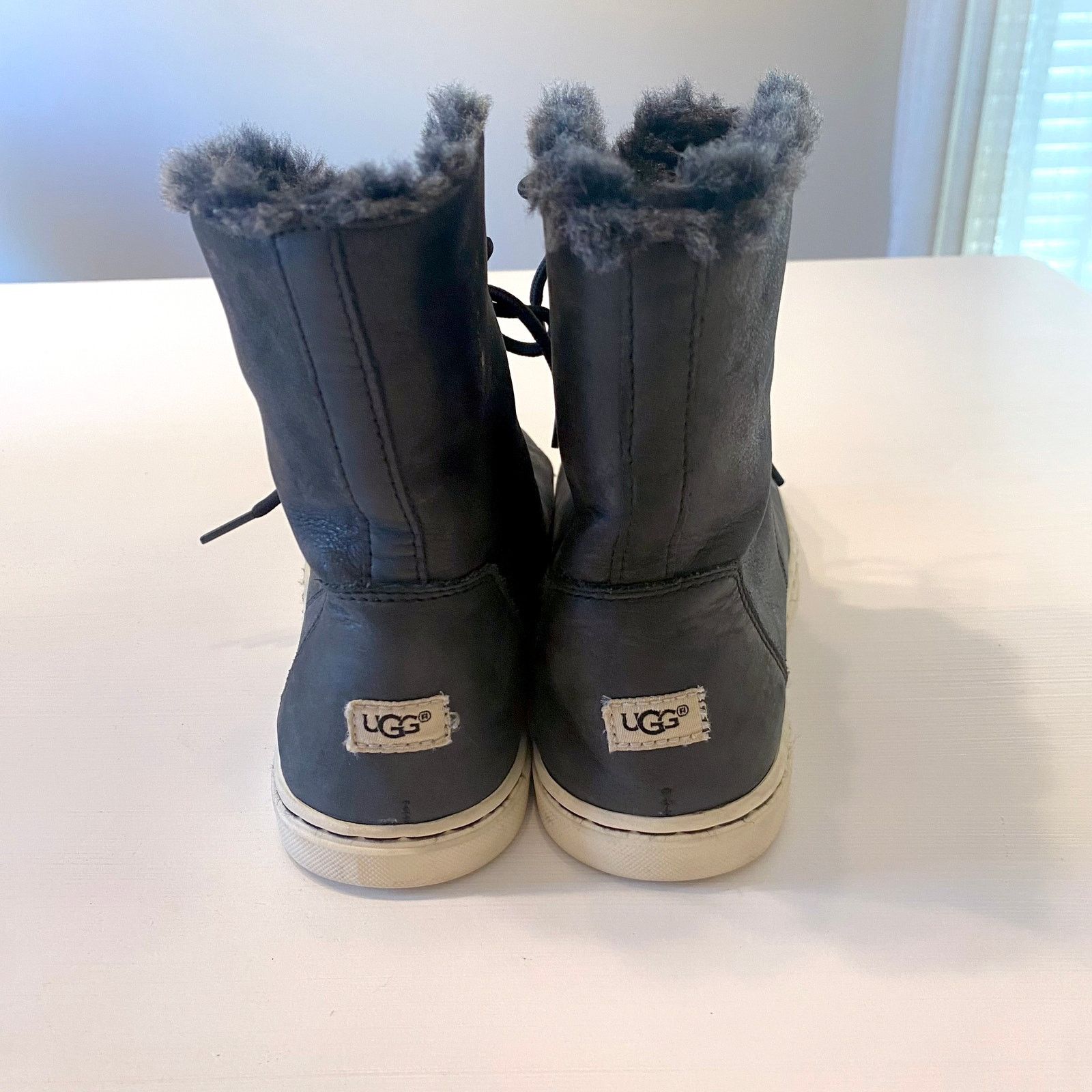 Ugg Ugg Croft Luxe Quilt Black Leather Ankle Boots Size 6 Size US 6 / IT 36 - 7 Thumbnail