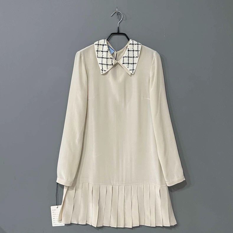Prada Prada Mulberry silk lapel sequin dress 2504-Nextarrow Size S / US 4 / IT 40 - 1 Thumbnail