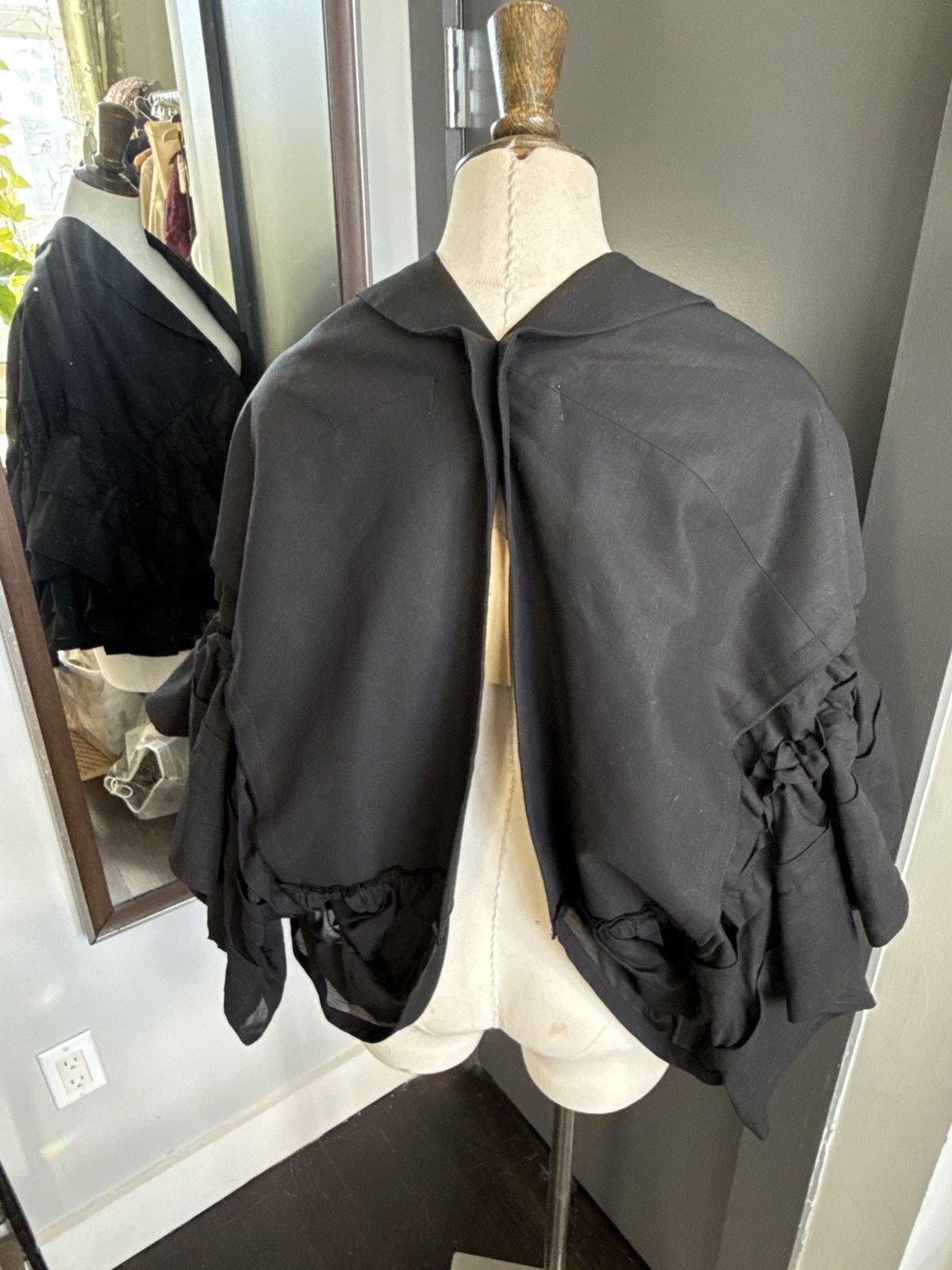 CDG by Comme des Garcons × Comme des Garcons × Designer Comme des Garçons TAO ruffle detail jacket Size Small Size S / US 4 / IT 40 - 5 Thumbnail