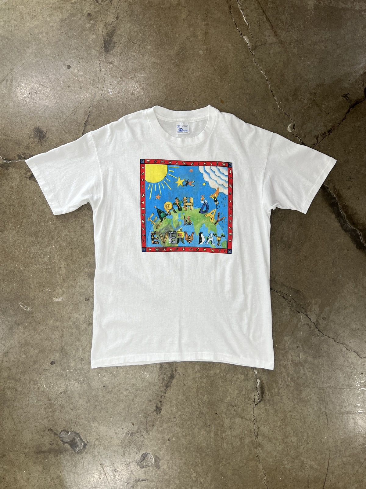 Vintage Vintage Earth Day Everyday Art Single Stitch Tee XL Size US XL / EU 56 / 4 - 2 Thumbnail