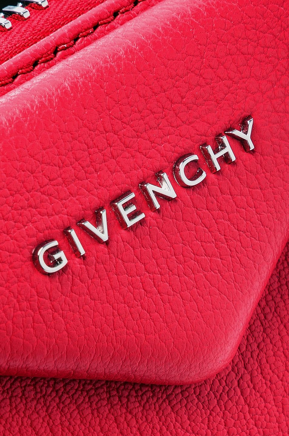 Givenchy o1srvl11e0824 Size: OS / Small Antigona Bag in Red Size ONE SIZE - 5 Thumbnail