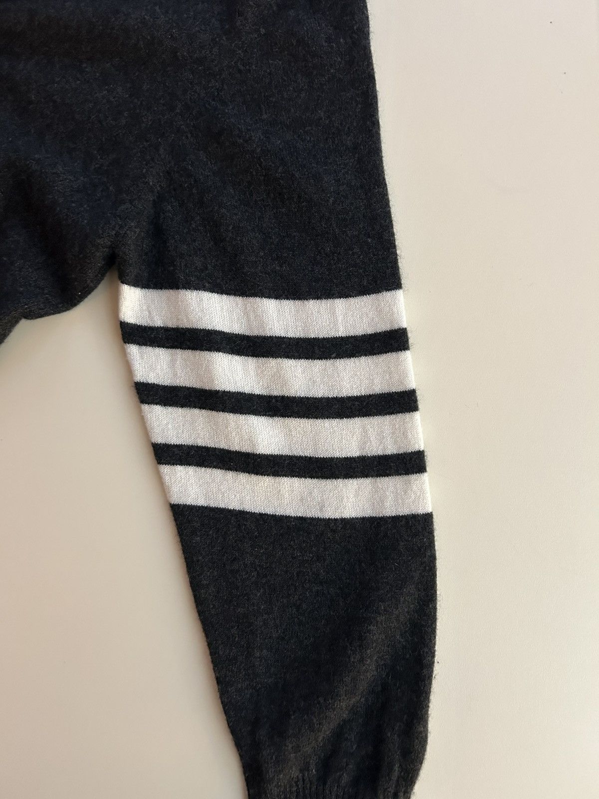Thom Browne Thom Browne Cashmere 4-bar Pull Over Dark Grey Size US M / EU 48-50 / 2 - 6 Thumbnail