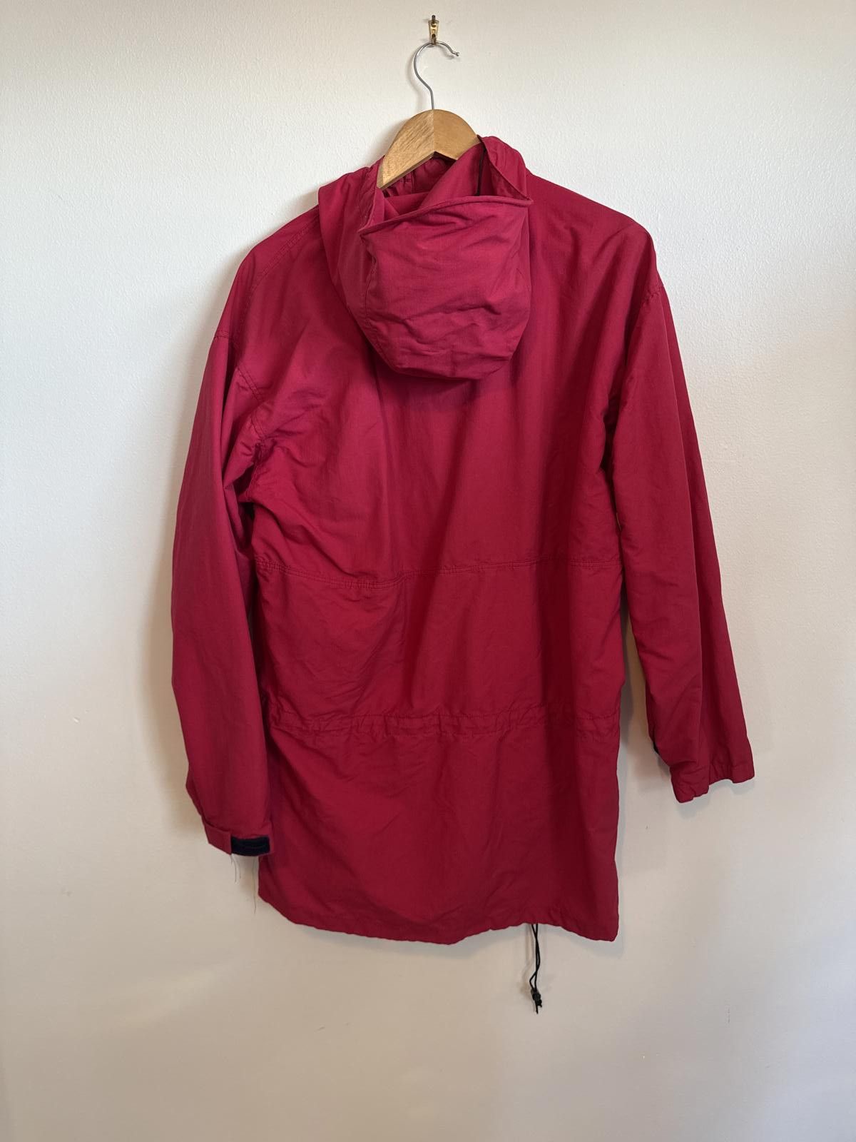 Patagonia Patagonia Men's Red Lightweight Hooded Jacket Size Medium Size US M / EU 48-50 / 2 - 2 Thumbnail
