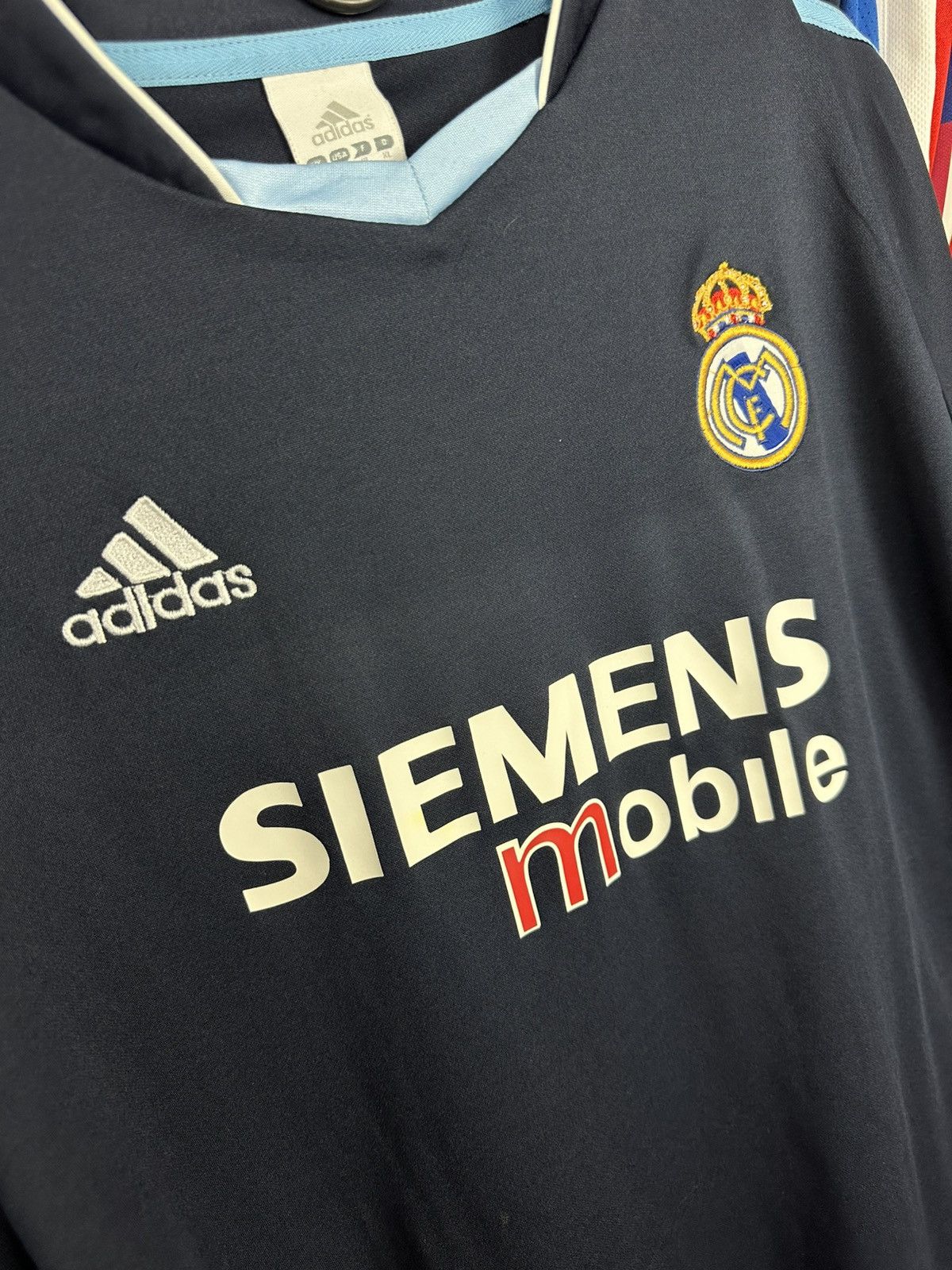 Adidas Vintage Real Madrid 2003-2004 away football shirt size XL Size US XL / EU 56 / 4 - 3 Thumbnail