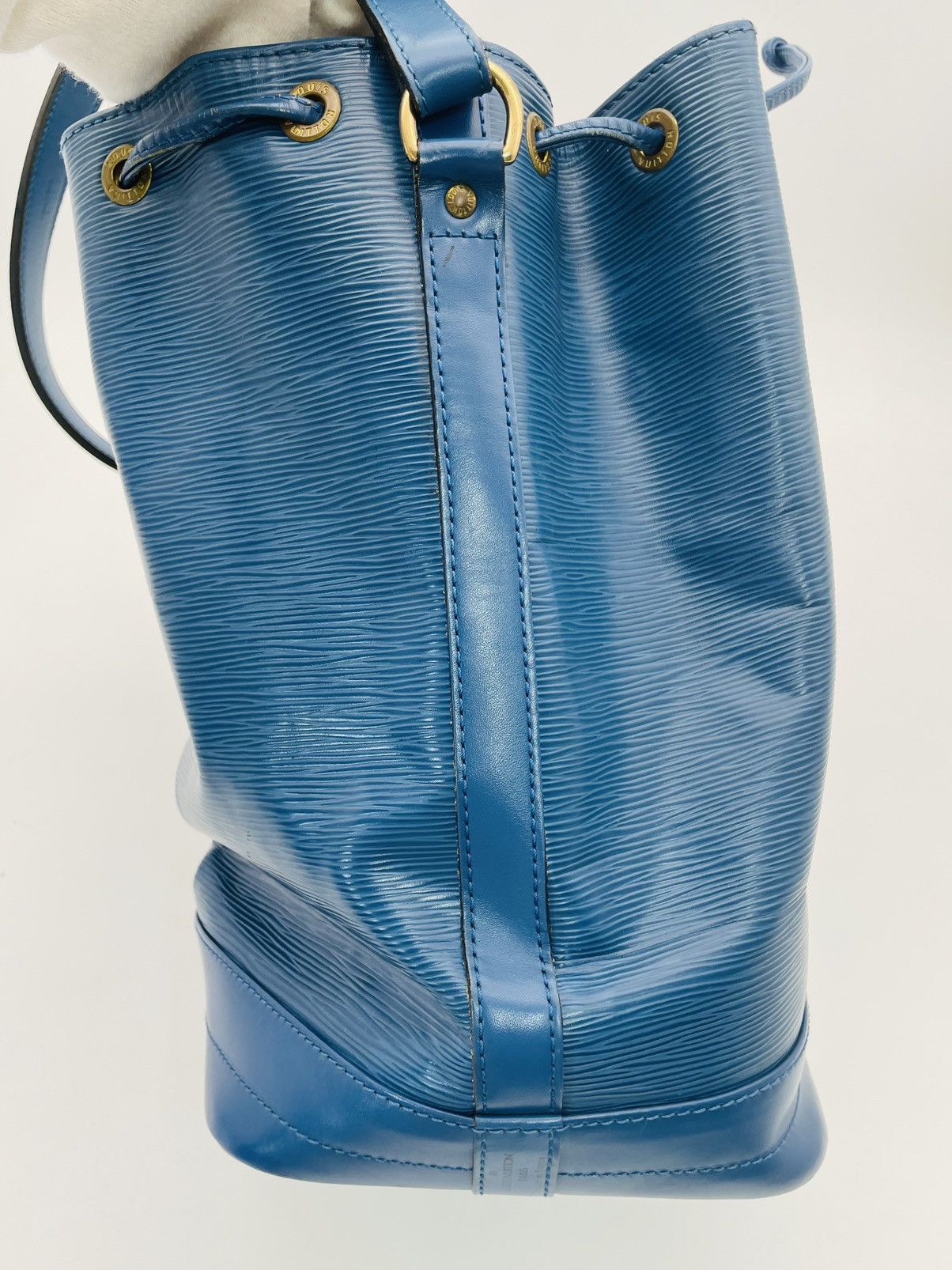 Louis Vuitton Louis Vuitton epi noe Shoulder bag blue Leather Size ONE SIZE - 5 Thumbnail