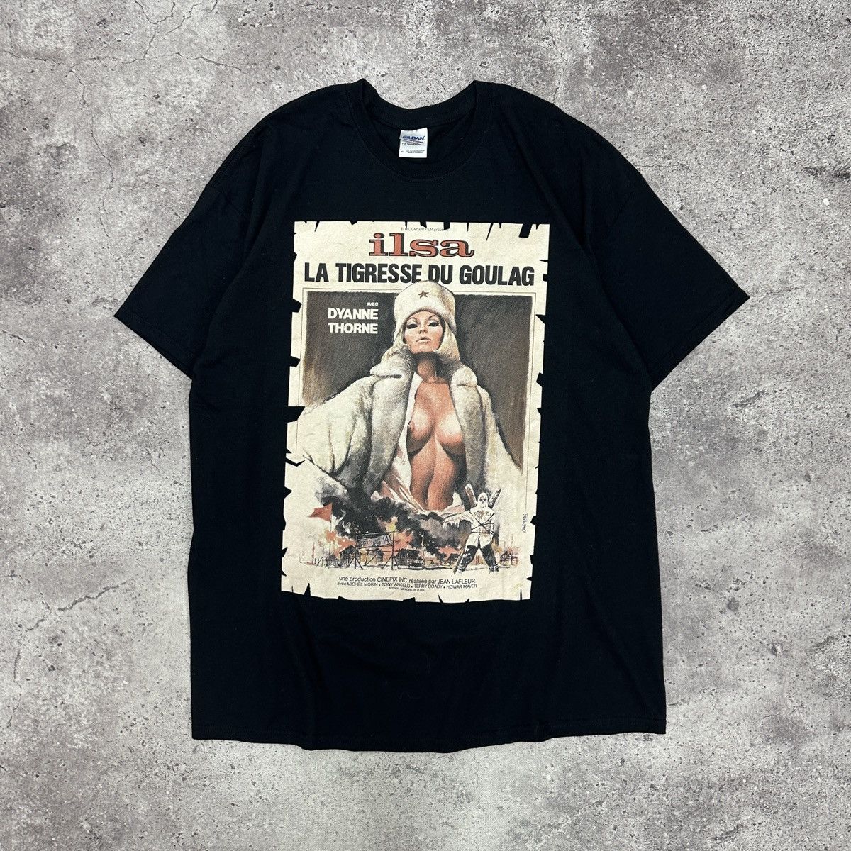 Vintage Vintage 00s Ilsa la tigresse Goulag Porn promo tee rare y2k Size US XL / EU 56 / 4 - 1 Thumbnail