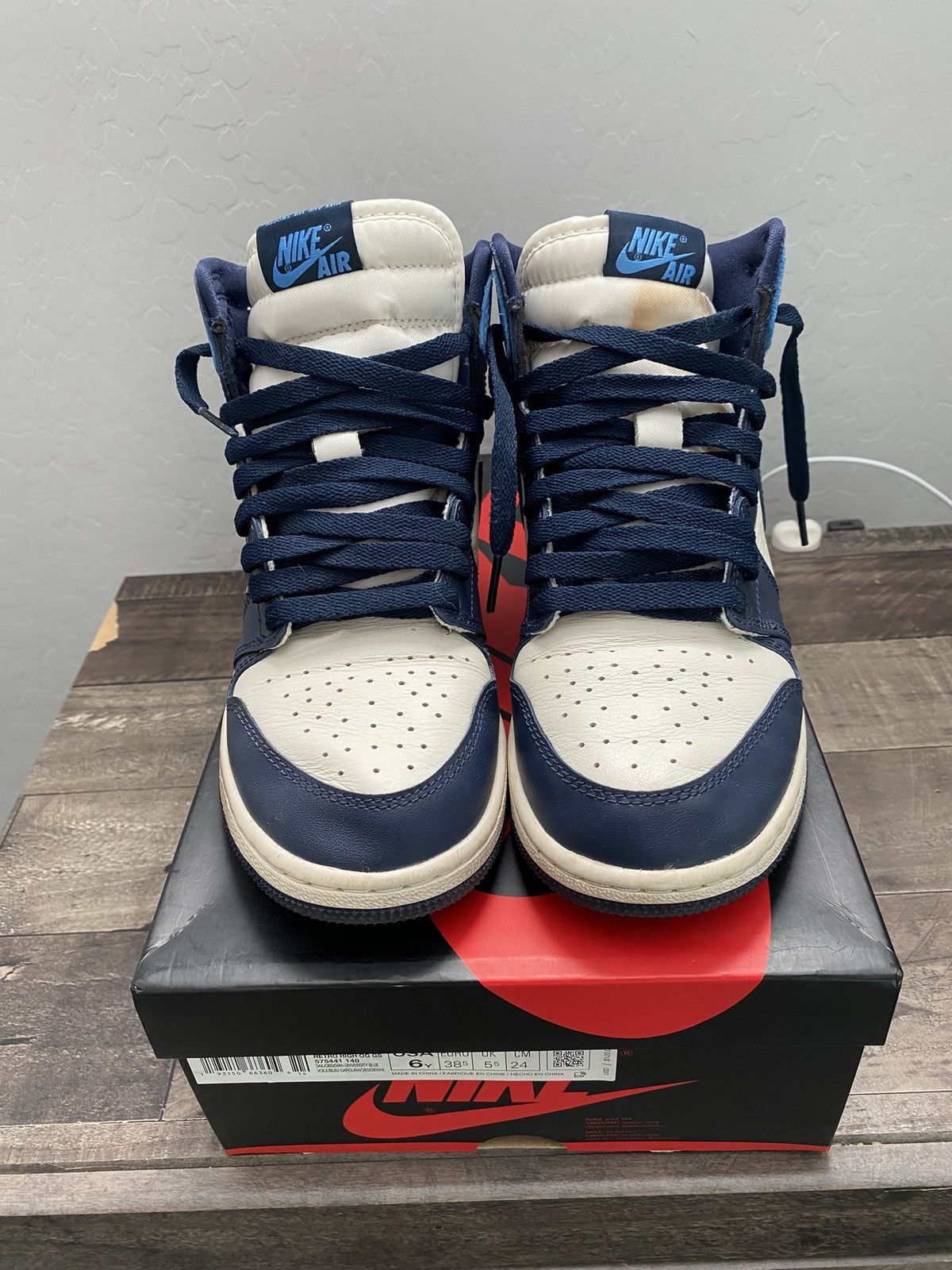 Jordan Brand × Nike Jordan 1 Obsidian Size US 6 / EU 39 - 4 Thumbnail