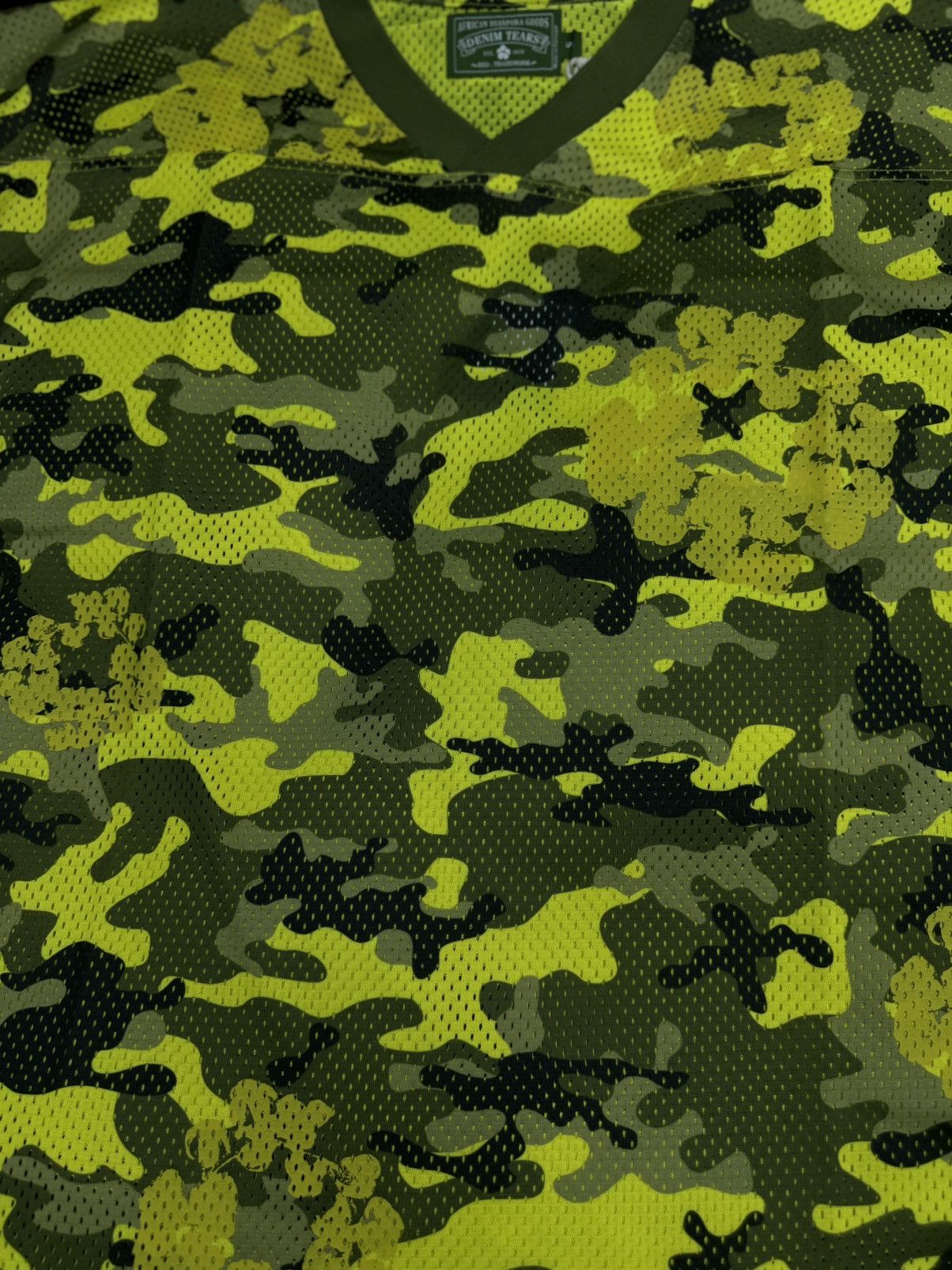 DENIM TEARS Denim Tears Yellow Camo Cotton Wreath Jersey Size S (NEW) Size US S / EU 44-46 / 1 - 4 Thumbnail