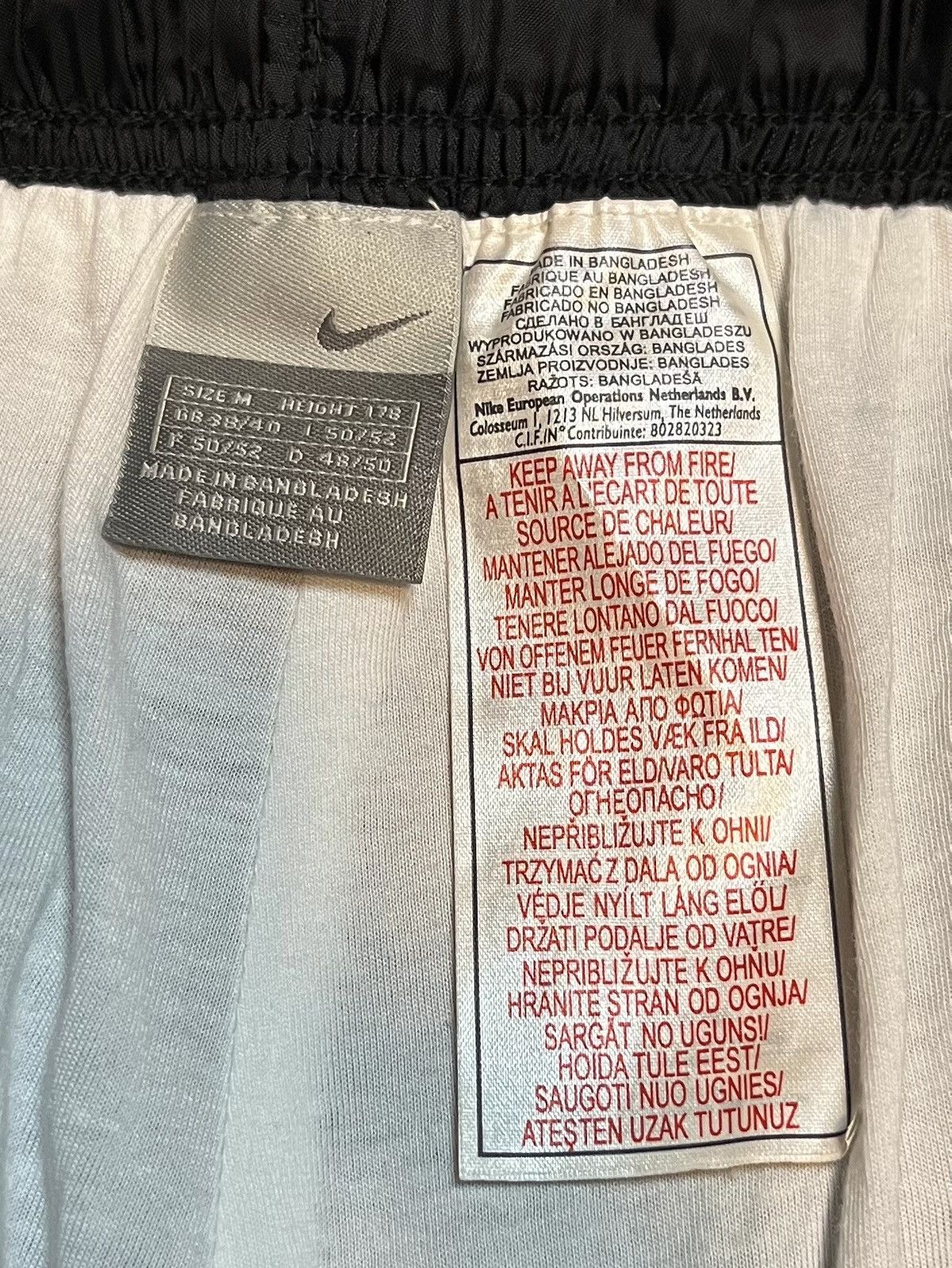 Nike Vintage Nike Y2K Baggy Track Pants – Black, Size M Size US 34 / EU 50 - 5 Thumbnail