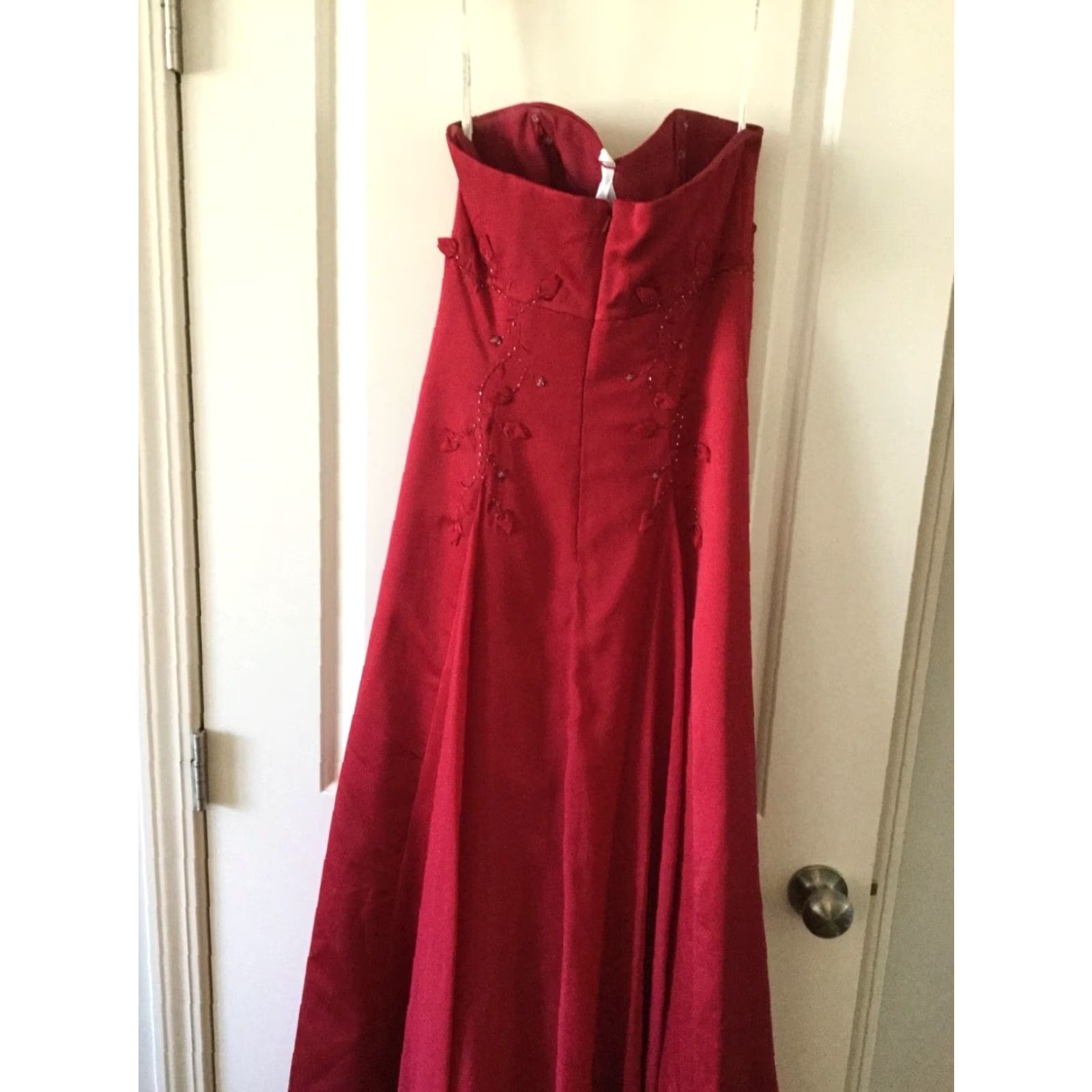 Vintage David's Bridal Bridesmaid Red Evening Dress Strapless Size 4 Appliqué Detail Size ONE SIZE - 4 Thumbnail