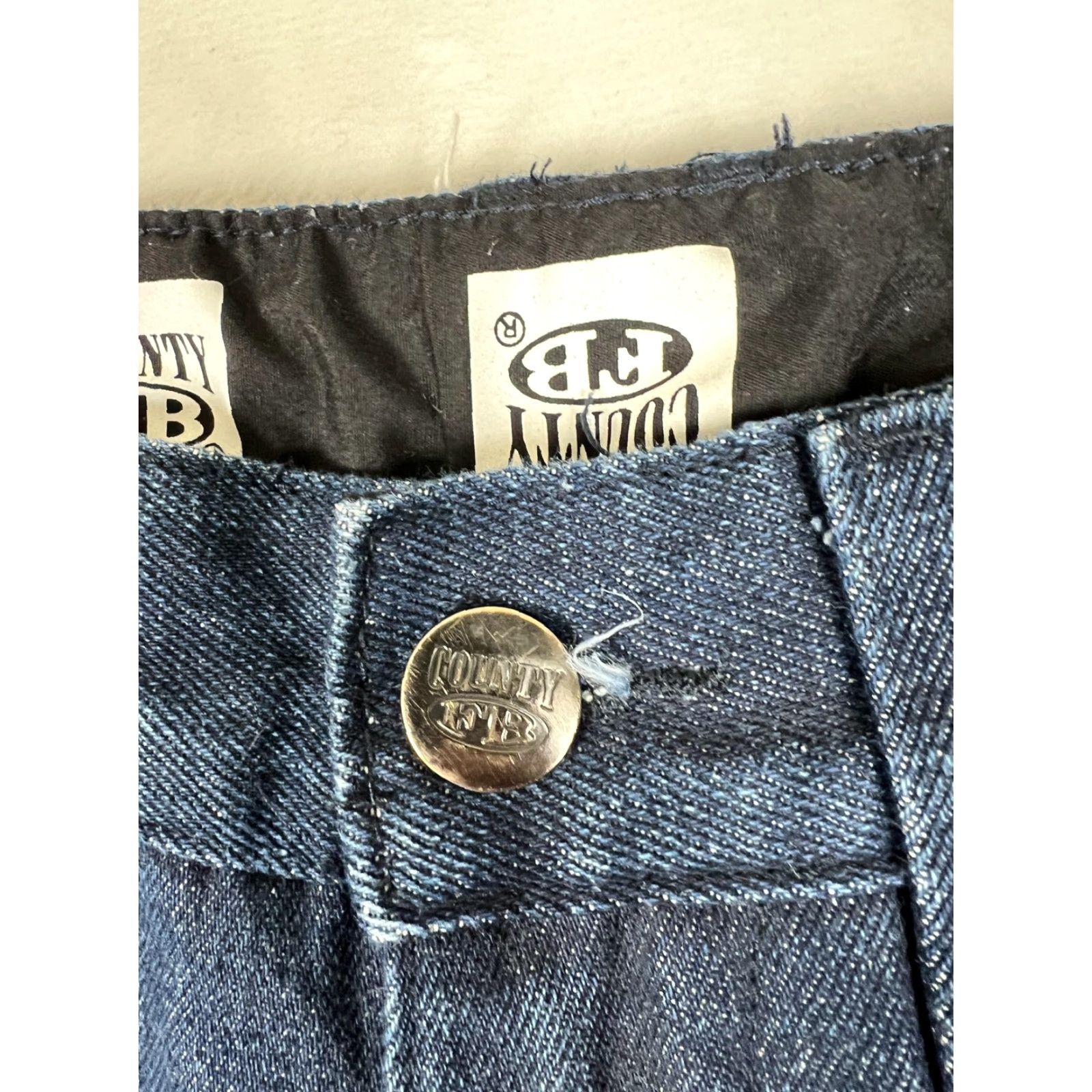 Vintage VINTAGE County FB Jeans Mens 30x32 Blue Denim Straight Pants 90s Distressed Pockets Frayed Hems Size US 30 / EU 46 - 6 Thumbnail