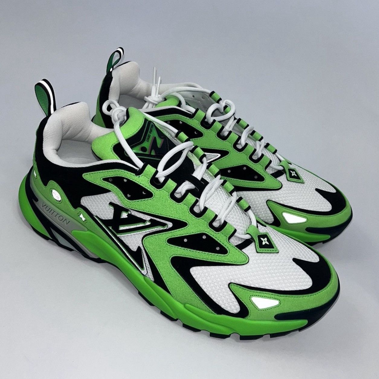 Louis Vuitton VIRGIL ABLOH GREEN TATIC SNEAKERS Size US 10 / EU 43 - 5 Thumbnail