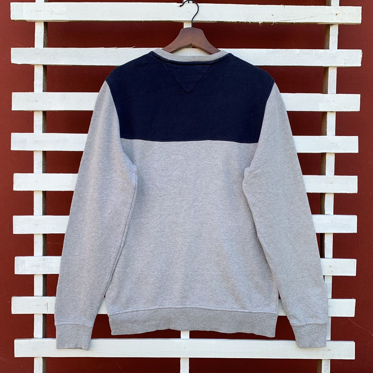 Tommy Hilfiger × Tommy Jeans Tommy Hilfiger Denim Sweatshirt Embroidered Logo Size US M / EU 48-50 / 2 - 2 Thumbnail