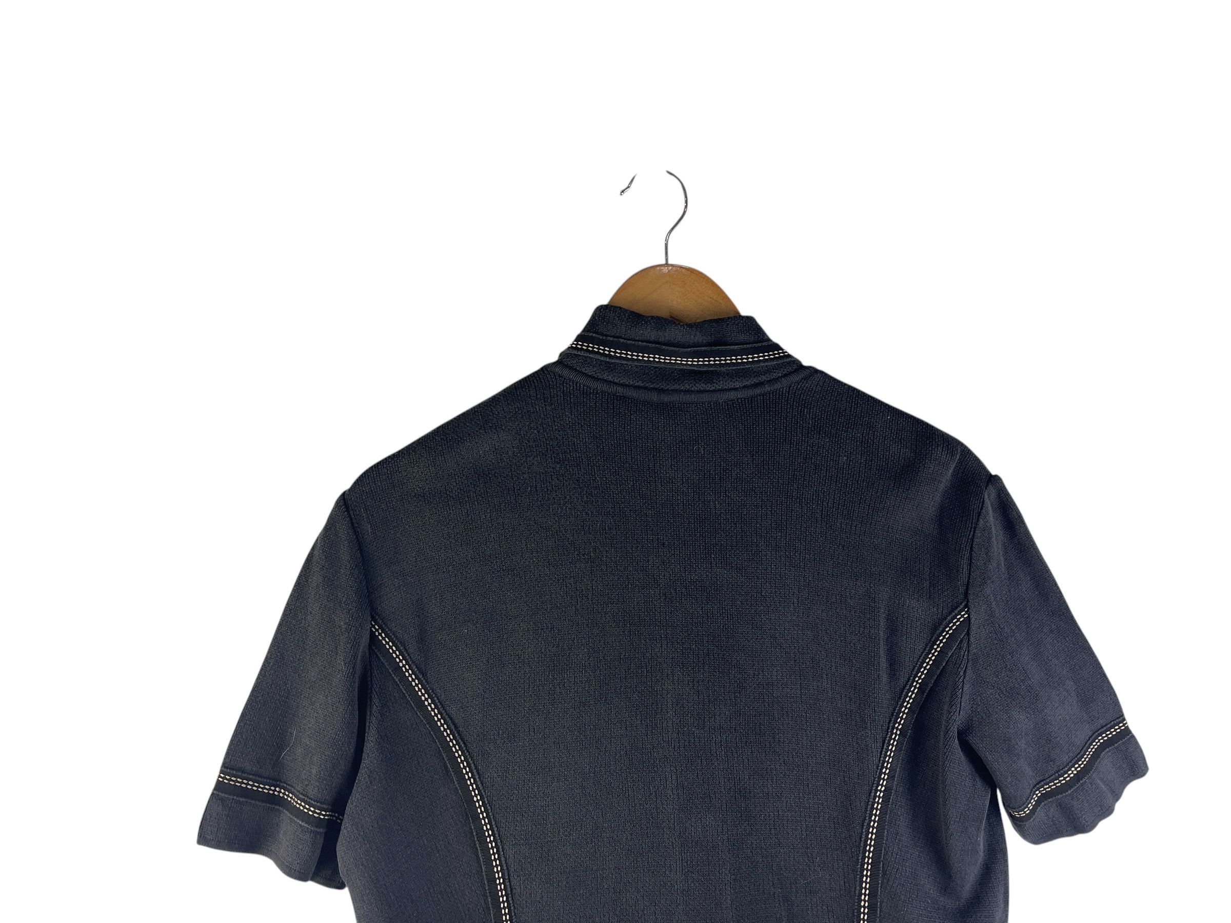 Salvatore Ferragamo Vintage Salvatore Ferragamo Cropped Button Top Contrast Size M / US 6-8 / IT 42-44 - 12 Thumbnail