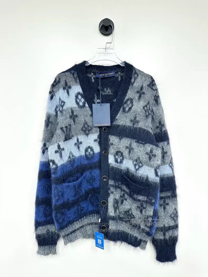 Louis Vuitton Louis Vuitton Blue full logo mohair knit cardigan shirt Size US XS / EU 42 / 0 - 1 Thumbnail