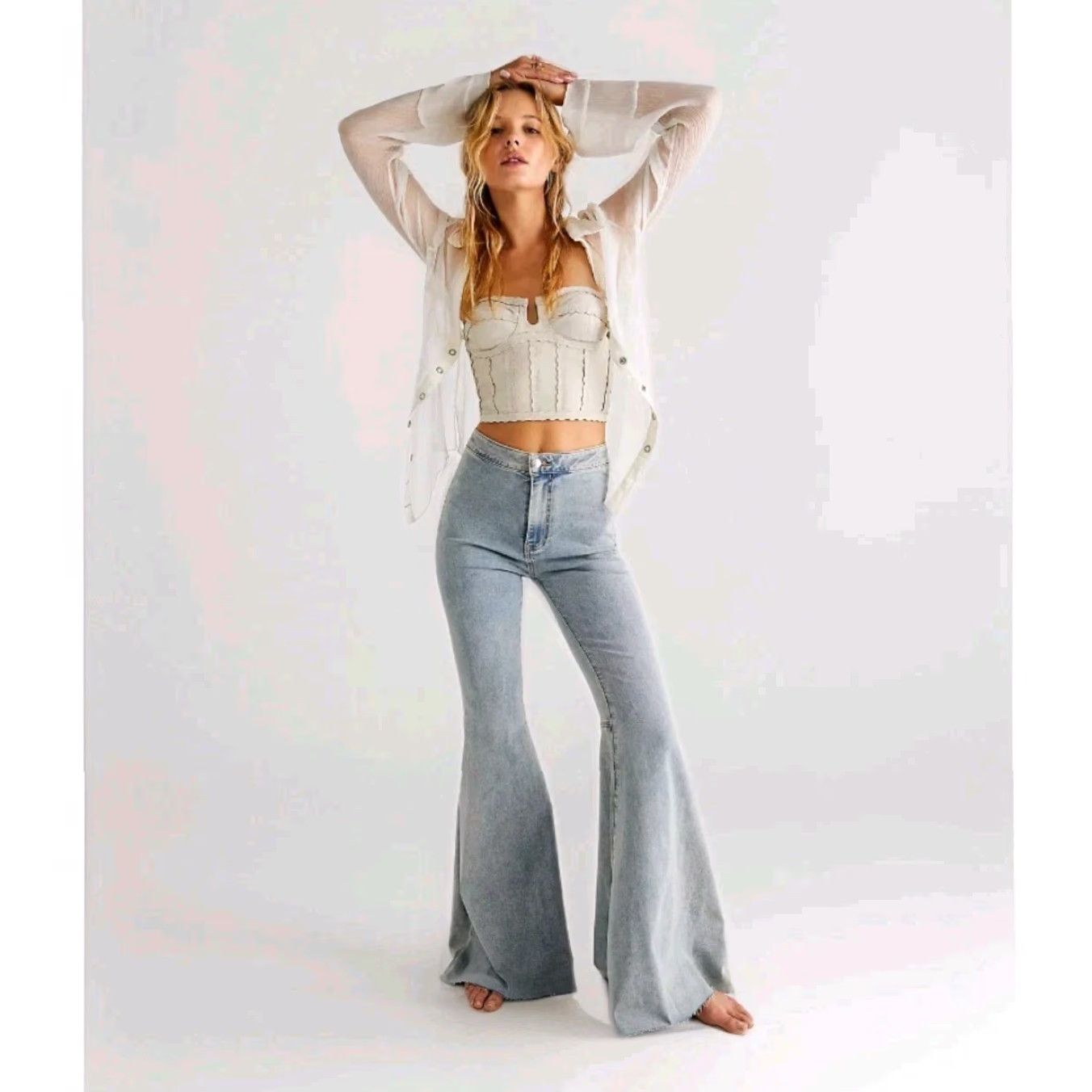 Free People VINTAGE Free People We The Free Womens |27| Just Float On Flare Light Wash Jeans Shirt? Size 27" / US 4 / IT 40 - 2 Thumbnail