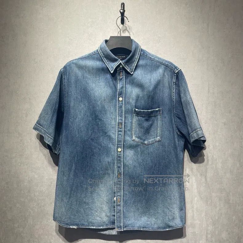 Balenciaga Balenciaga Denim Short Sleeve Shirt Size US L / EU 52-54 / 3 - 1 Thumbnail