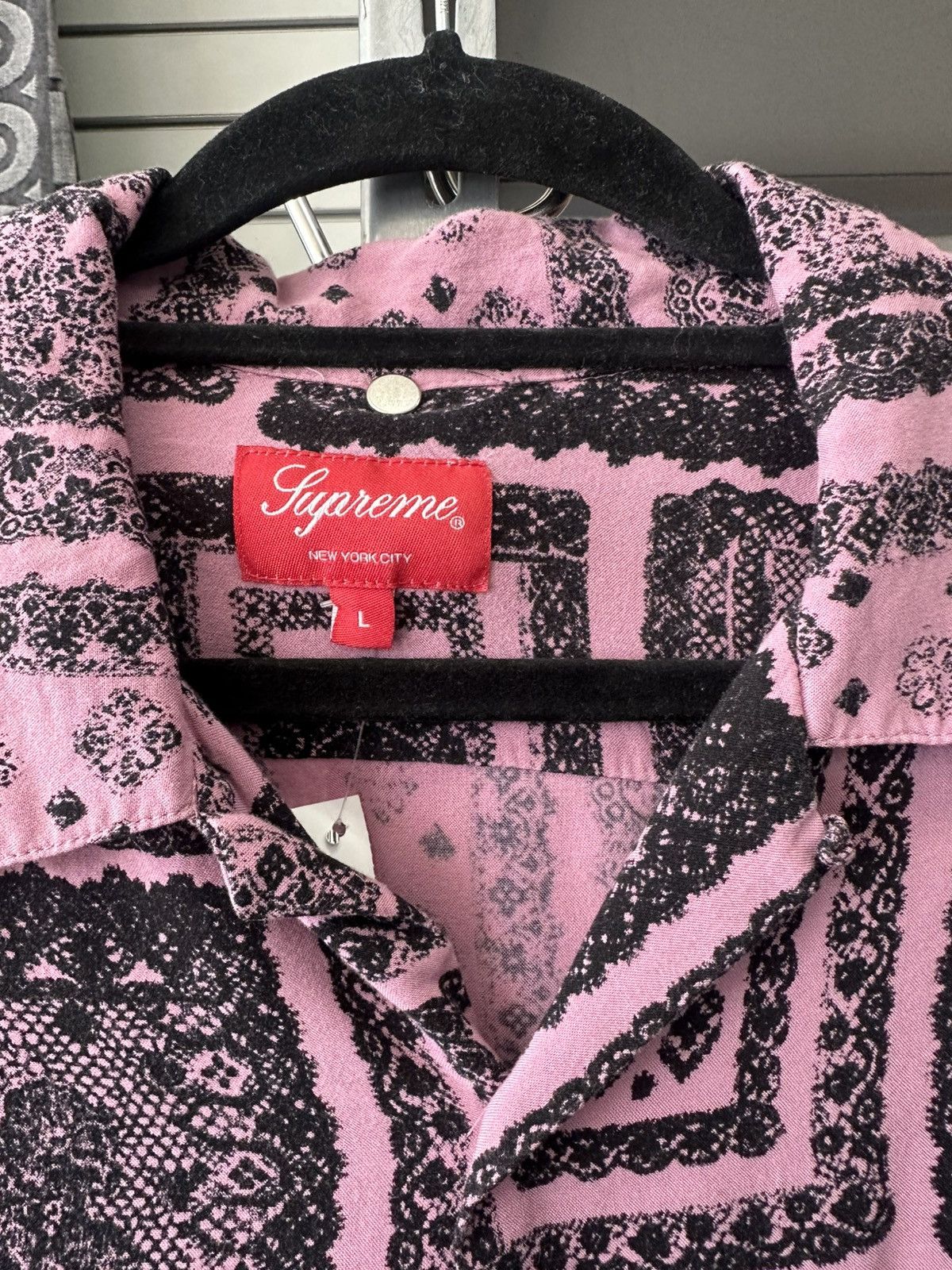 Supreme Supreme SS17 Lace Rayon LONG SLEEVE BUTTON SHIRT LARGE Size US L / EU 52-54 / 3 - 2 Thumbnail