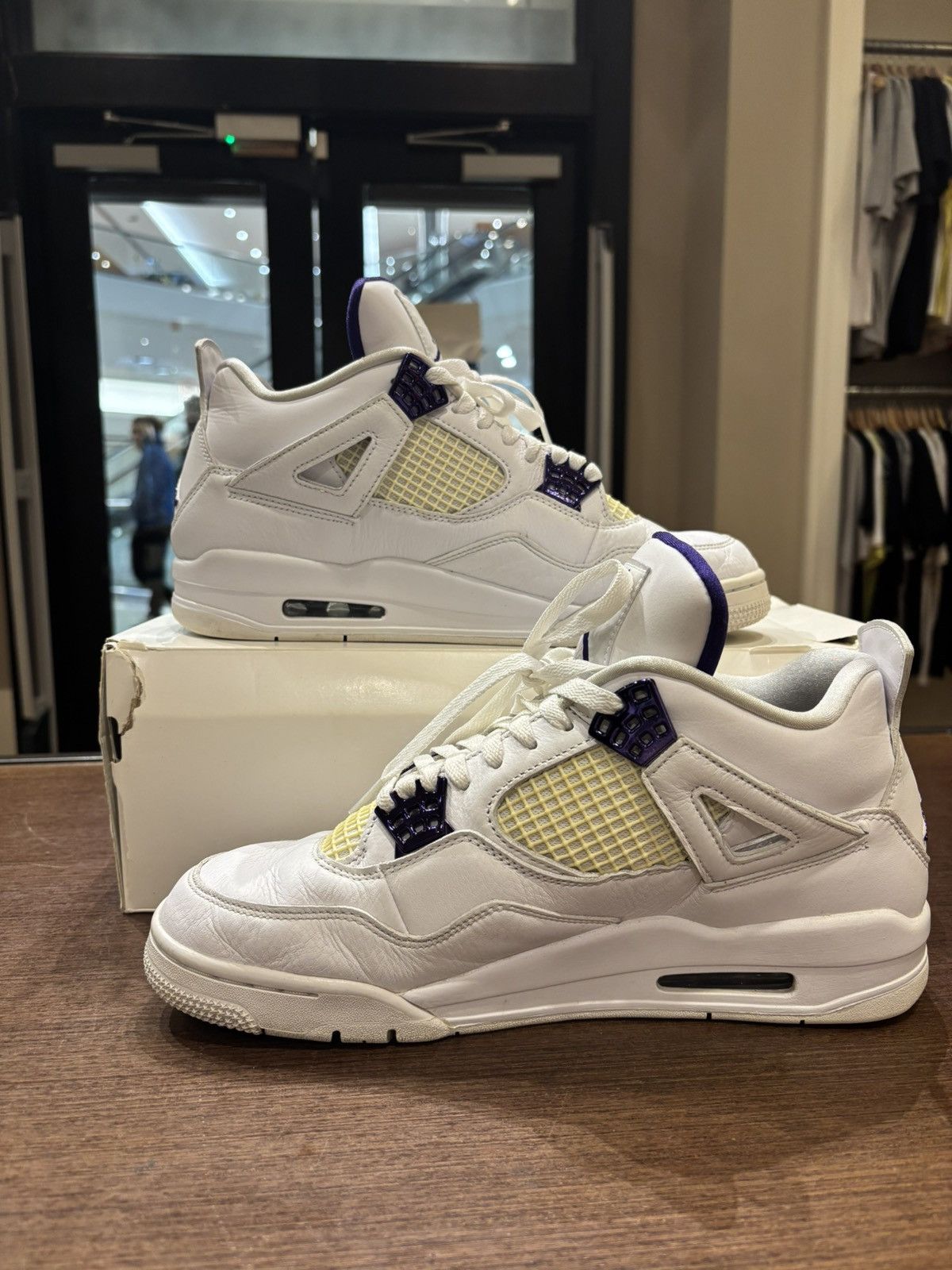 Jordan Brand Jordan 4 Retro “Metallic Purple” Size US 10 / EU 43 - 3 Thumbnail