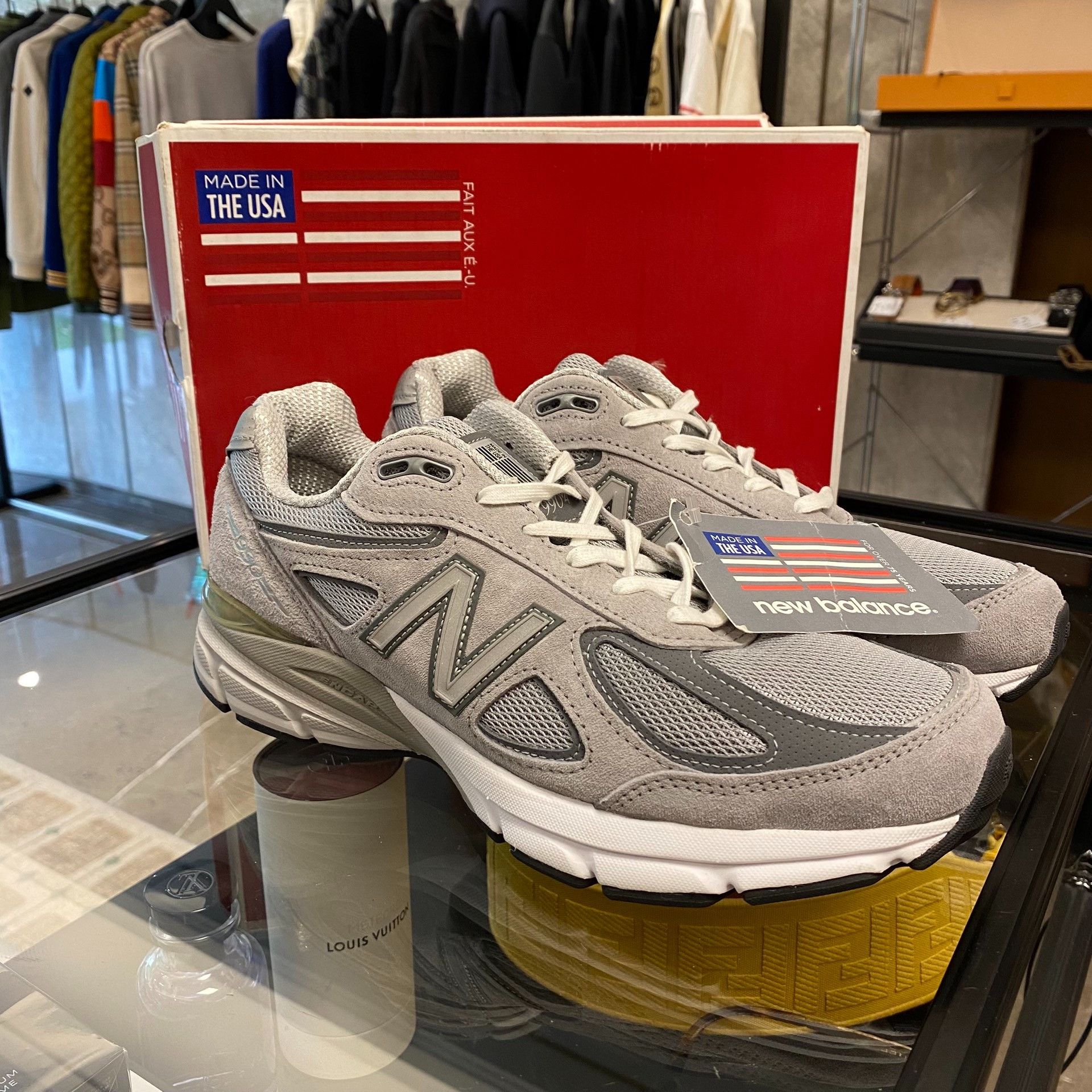 New Balance New Balance Gray Lowtop Sneakers 5 Men Size US 5 / EU 37 - 1 Thumbnail
