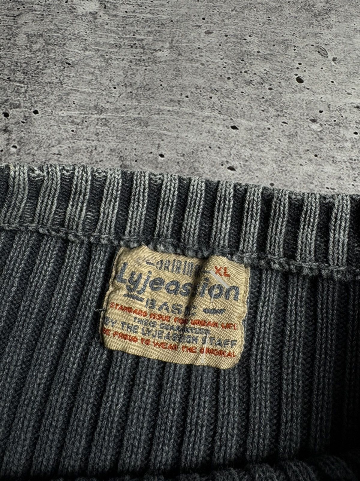 Vintage Vintage Avant Garde Knit Sweater Size US L / EU 52-54 / 3 - 5 Thumbnail