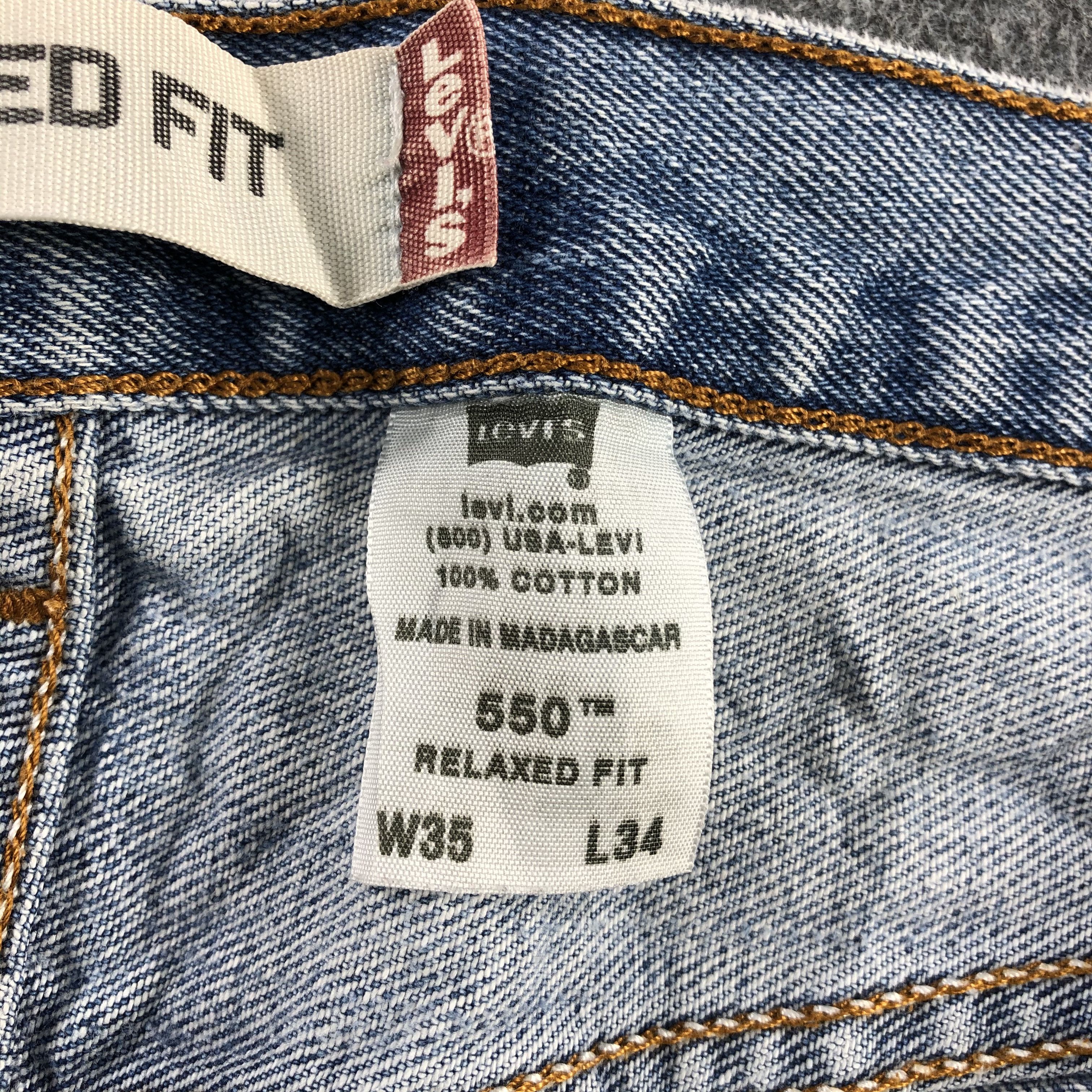 Levi's Vintage Blue Wash Levis 550 Jeans-J2338 Size US 35 - 12 Thumbnail