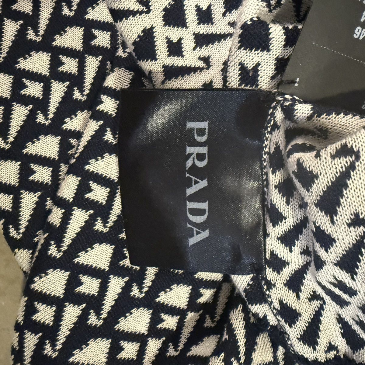 Prada PRADA 15SS Geometric Jacquard Knit Vest Gilet Size US S / EU 44-46 / 1 - 8 Thumbnail