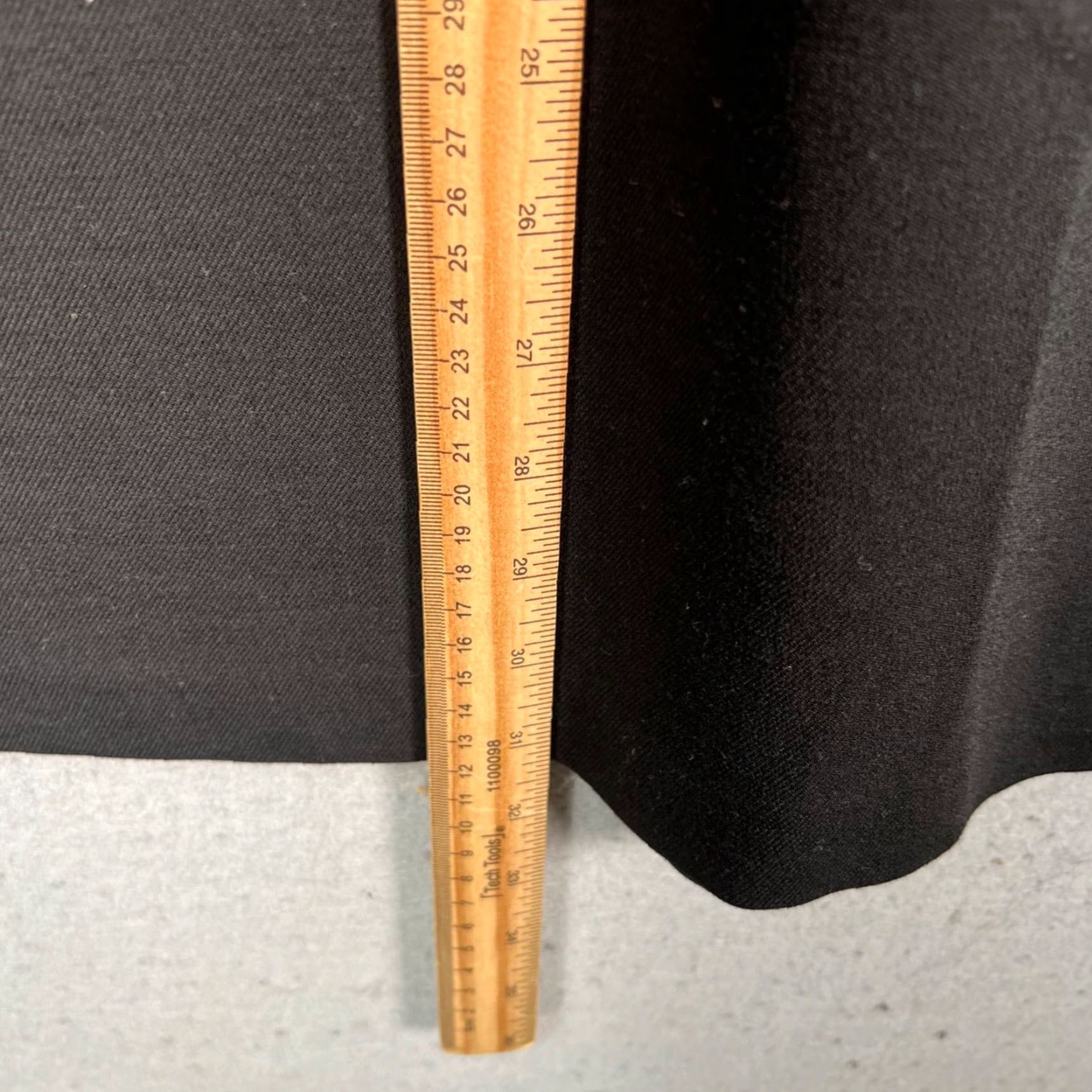 Apiece Apart Apiece Apart Black Midi Pencil Skirt Womens 4 Polyester/Wool Blend Back Zip Size 4 Casual Office? Size 27" / US 4 / IT 40 - 6 Thumbnail