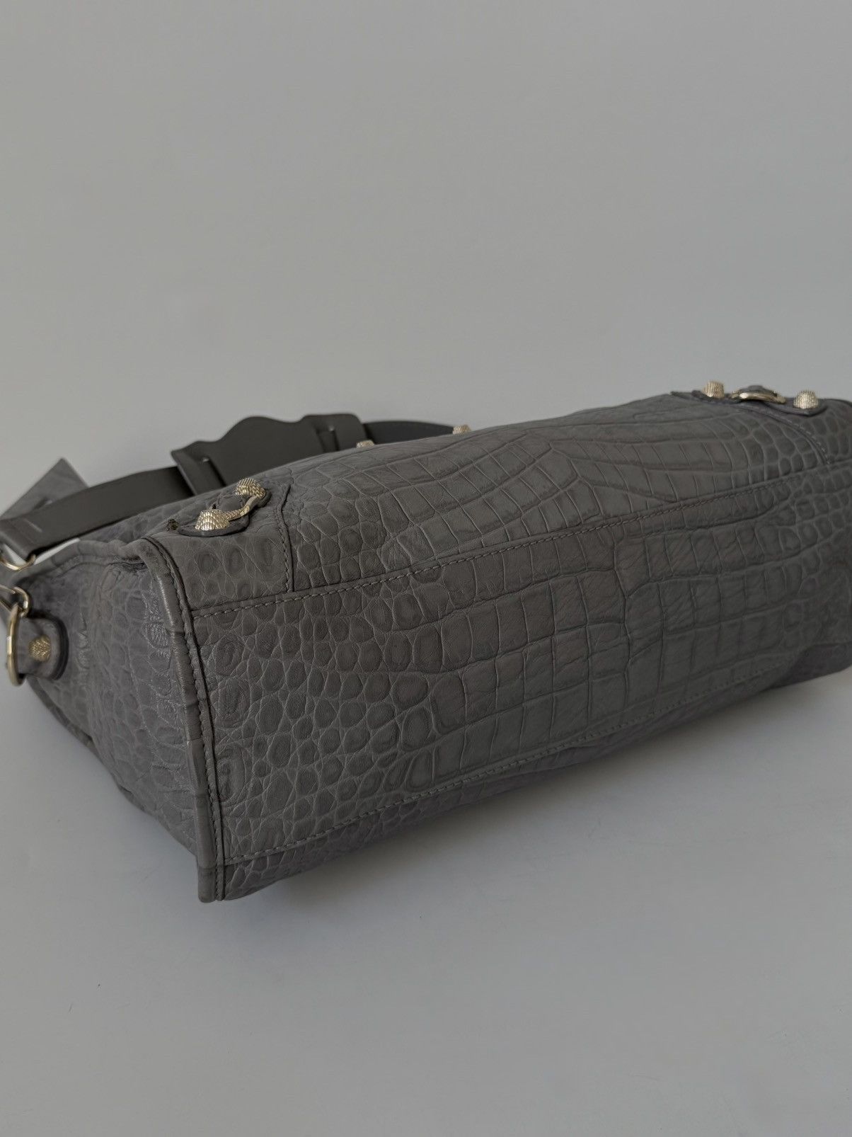 Balenciaga 2000’s Balenciaga Gray Crocodile Giant 12 Gold Hardware City Size ONE SIZE - 6 Thumbnail