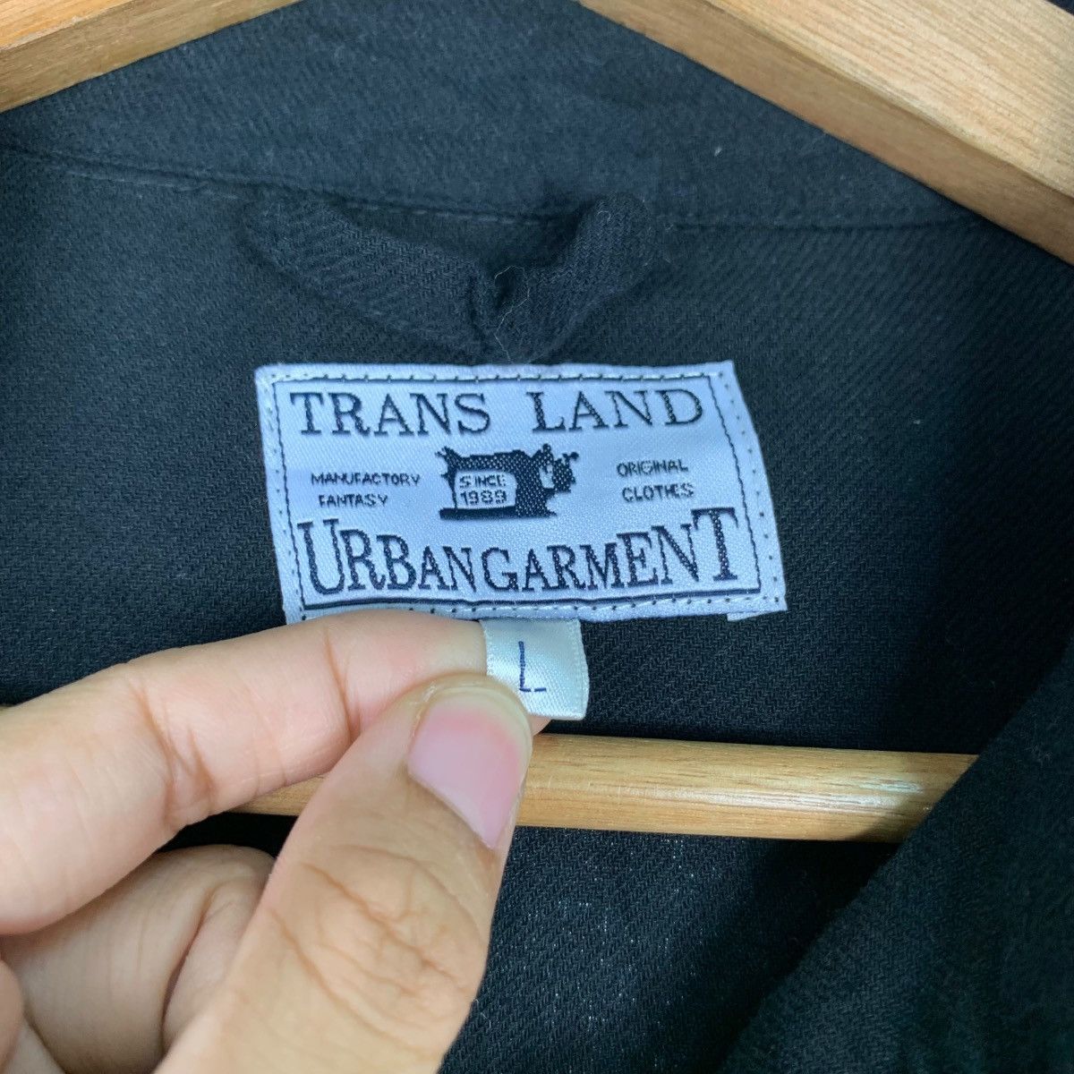 Vintage TRANS LAND URBANGARMENT BIG LOGO BUTTON UP SHIRT #0203-C10 Size US L / EU 52-54 / 3 - 17 Thumbnail