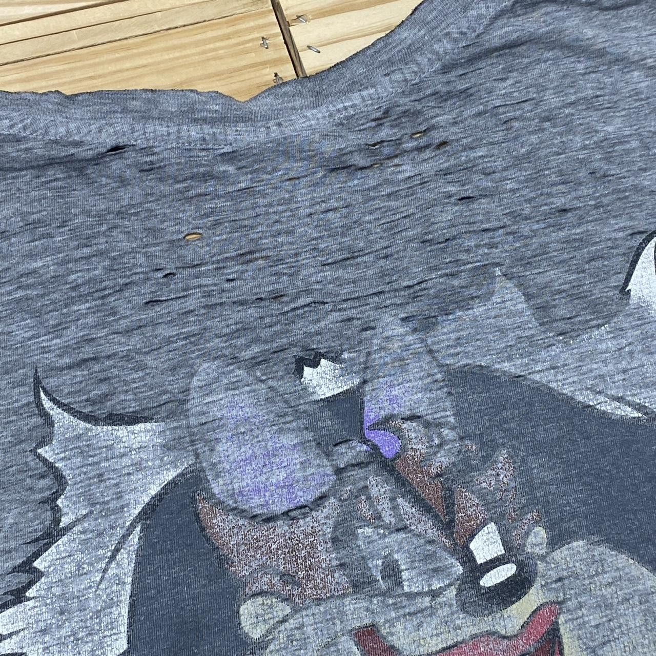 Other Vintage Looney Tunes x Taz Gray Thrashed V-Neck Tee Size 2XL Size US XXL / EU 58 / 5 - 3 Thumbnail