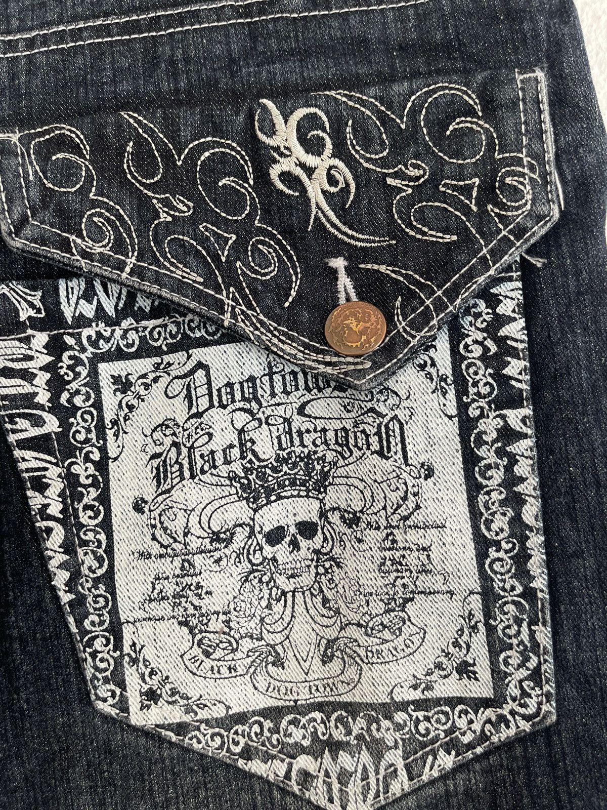 Dogtown Dogtown Black Dragon Jorts Embroidered Size US 35 - 6 Thumbnail