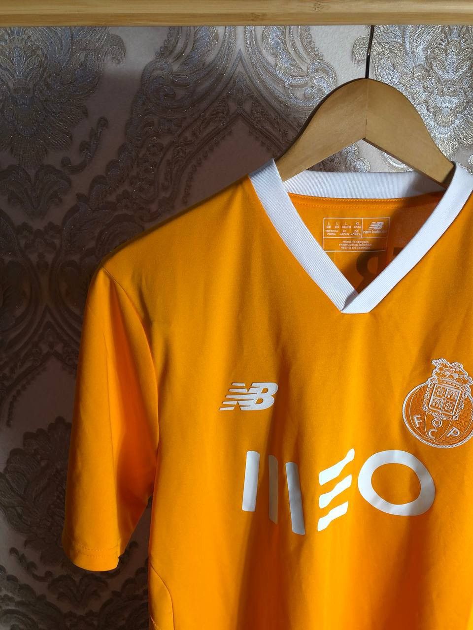 New Balance VINTAGE NEW BALANCE FC PORTO PORTUGAL SOCCER JERSEY Y2K 90s Size US L / EU 52-54 / 3 - 3 Thumbnail