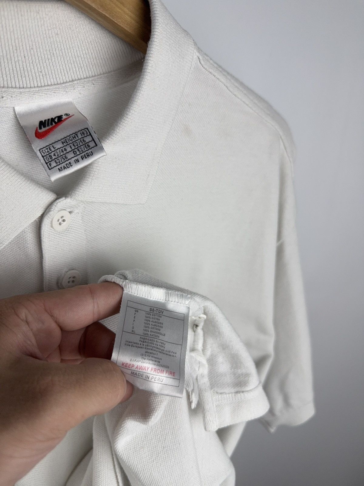 Nike × Vintage Vintage 90s Nike White Polo Shirt Swoosh Logo Made in Peru Size US L / EU 52-54 / 3 - 11 Thumbnail